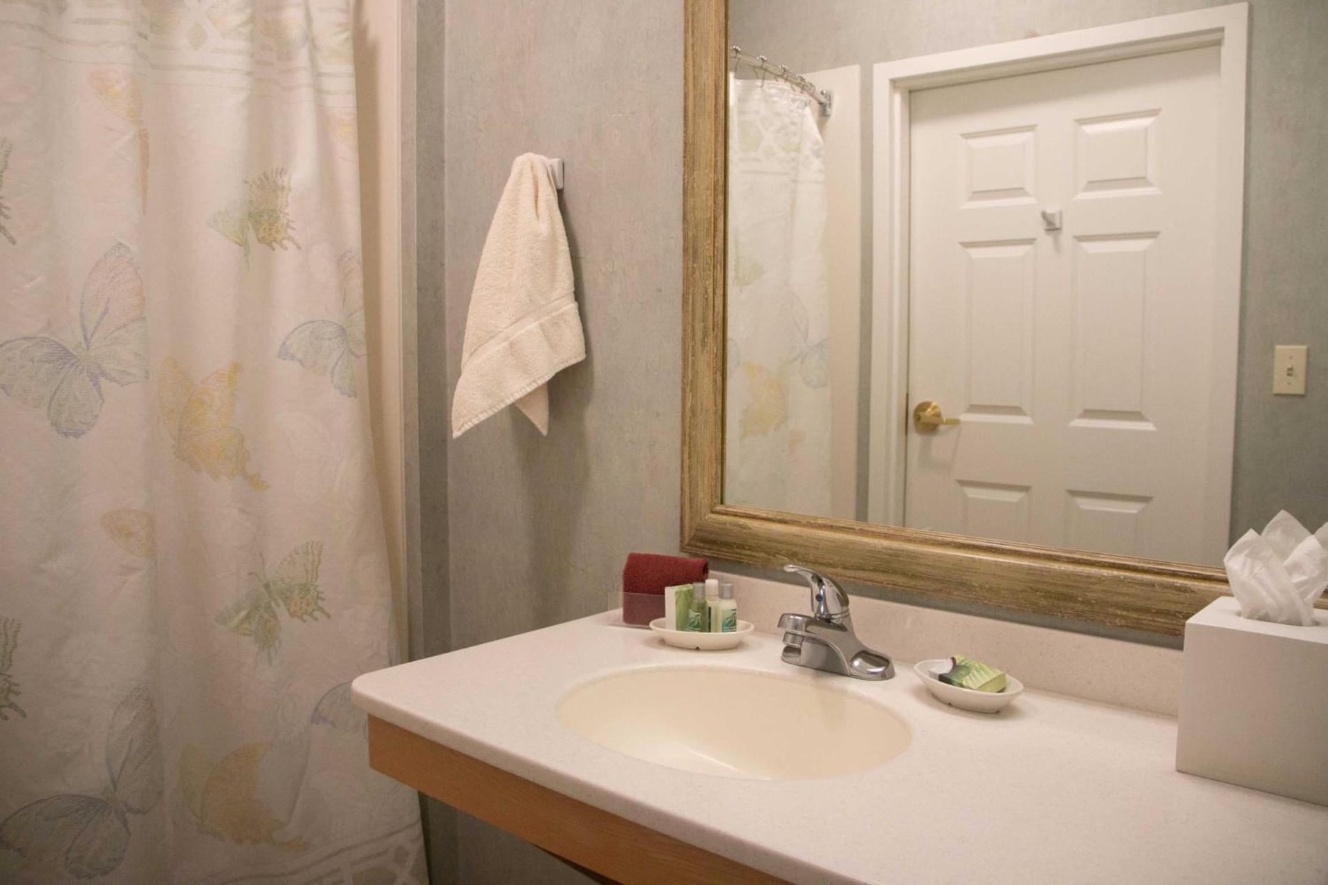 Essenhaus Inn & Conf. Center photo 6