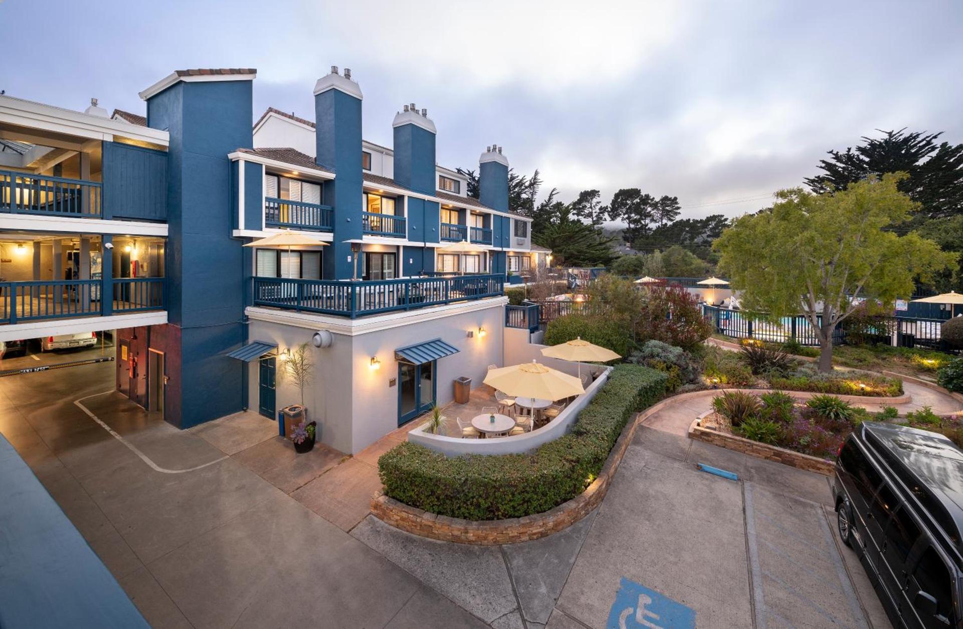 Mariposa Inn and Suites photo 1