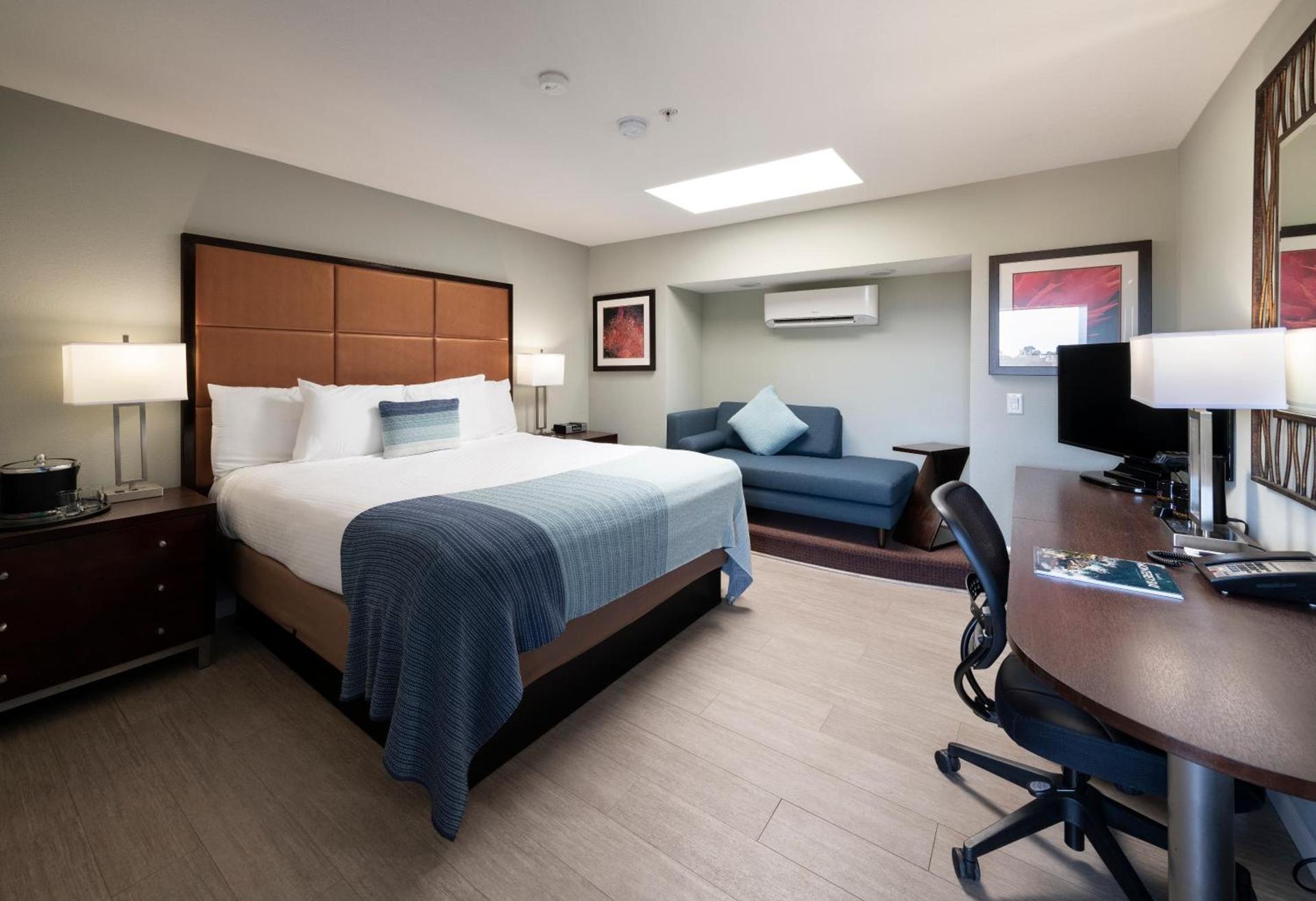 Mariposa Inn and Suites photo 17