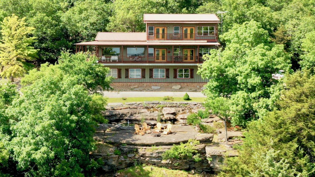 Beaver Lake Cottages photo 3