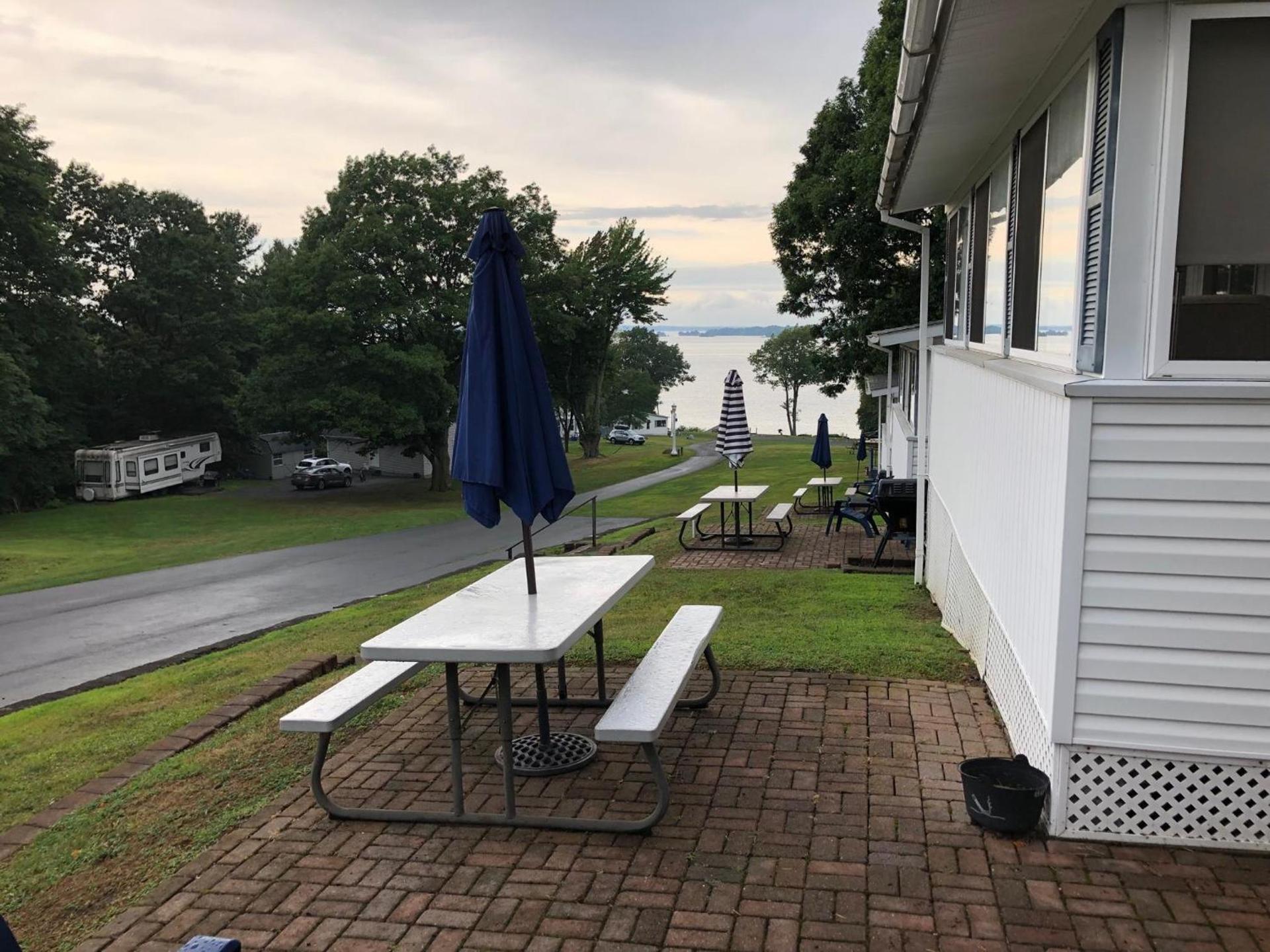 West Winds Motel & Cottages photo 44