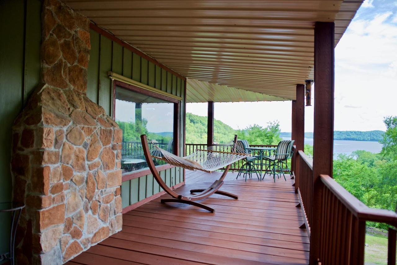 Beaver Lake Cottages photo 2