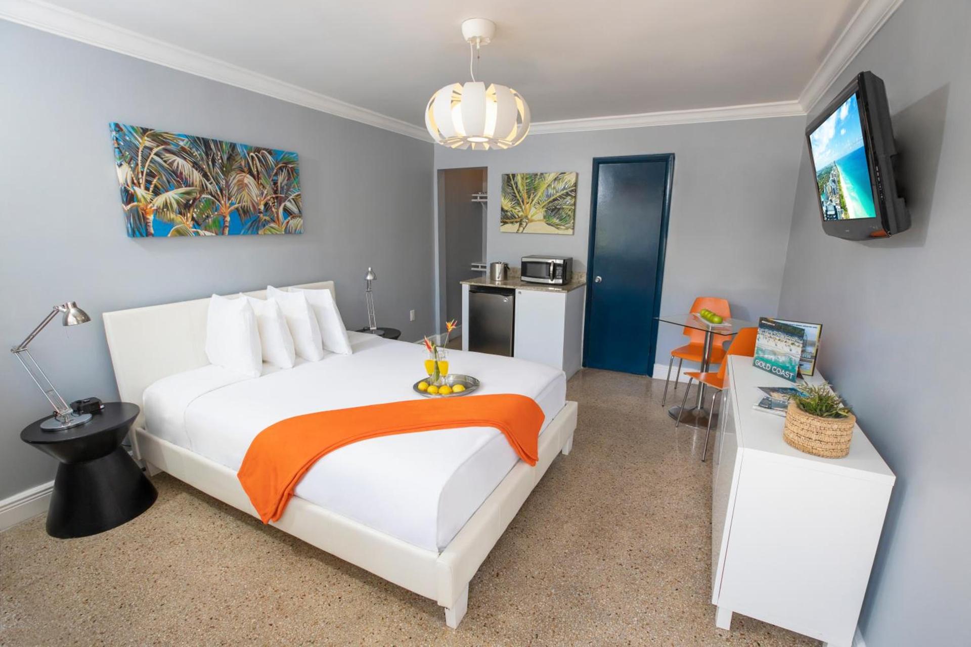 Hollywood Beach Suites and Hotel photo 46