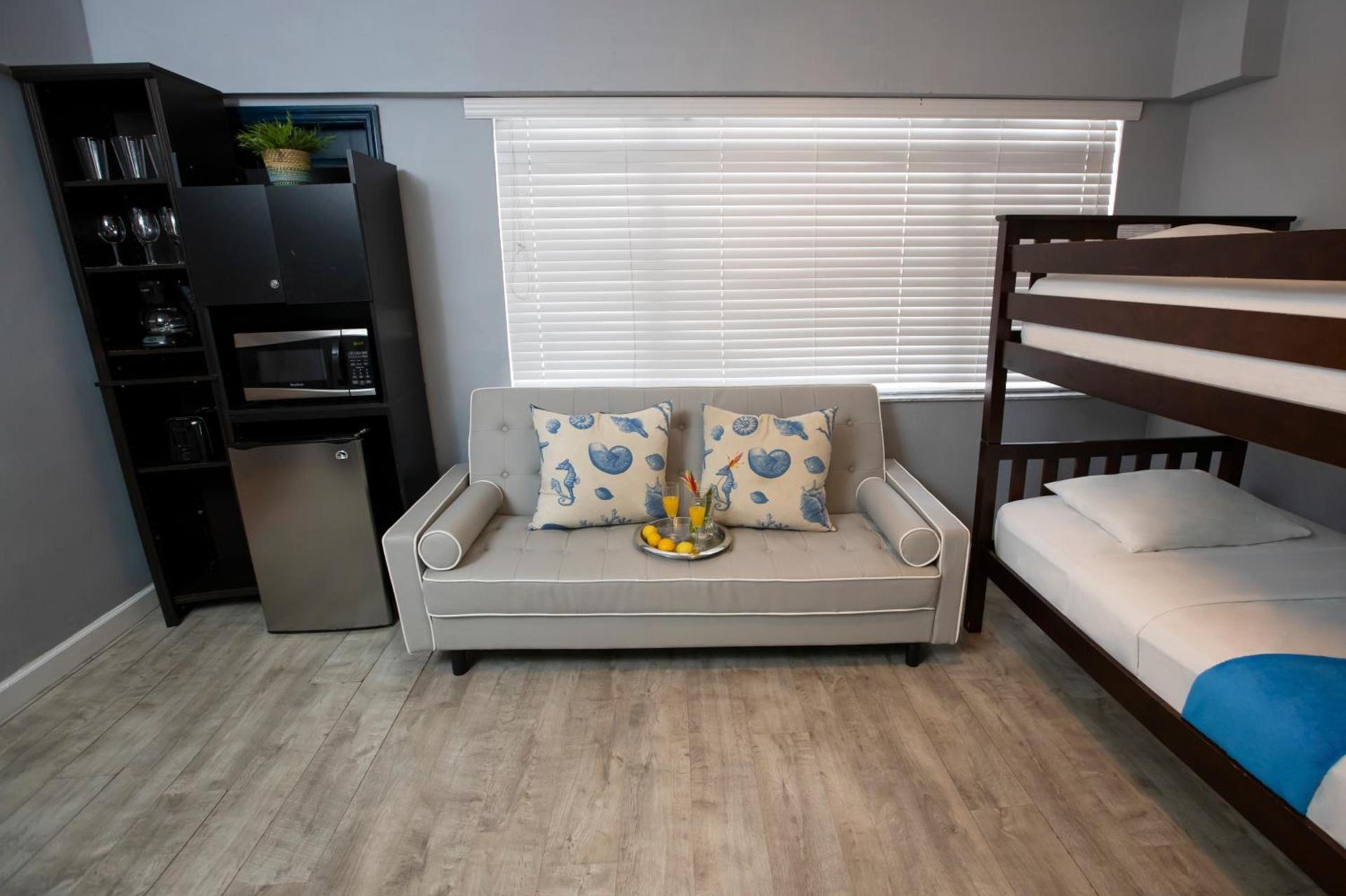 Hollywood Beach Suites and Hotel photo 43