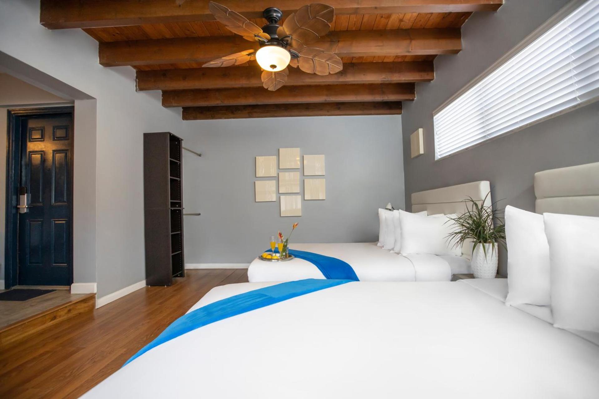Hollywood Beach Suites and Hotel photo 31