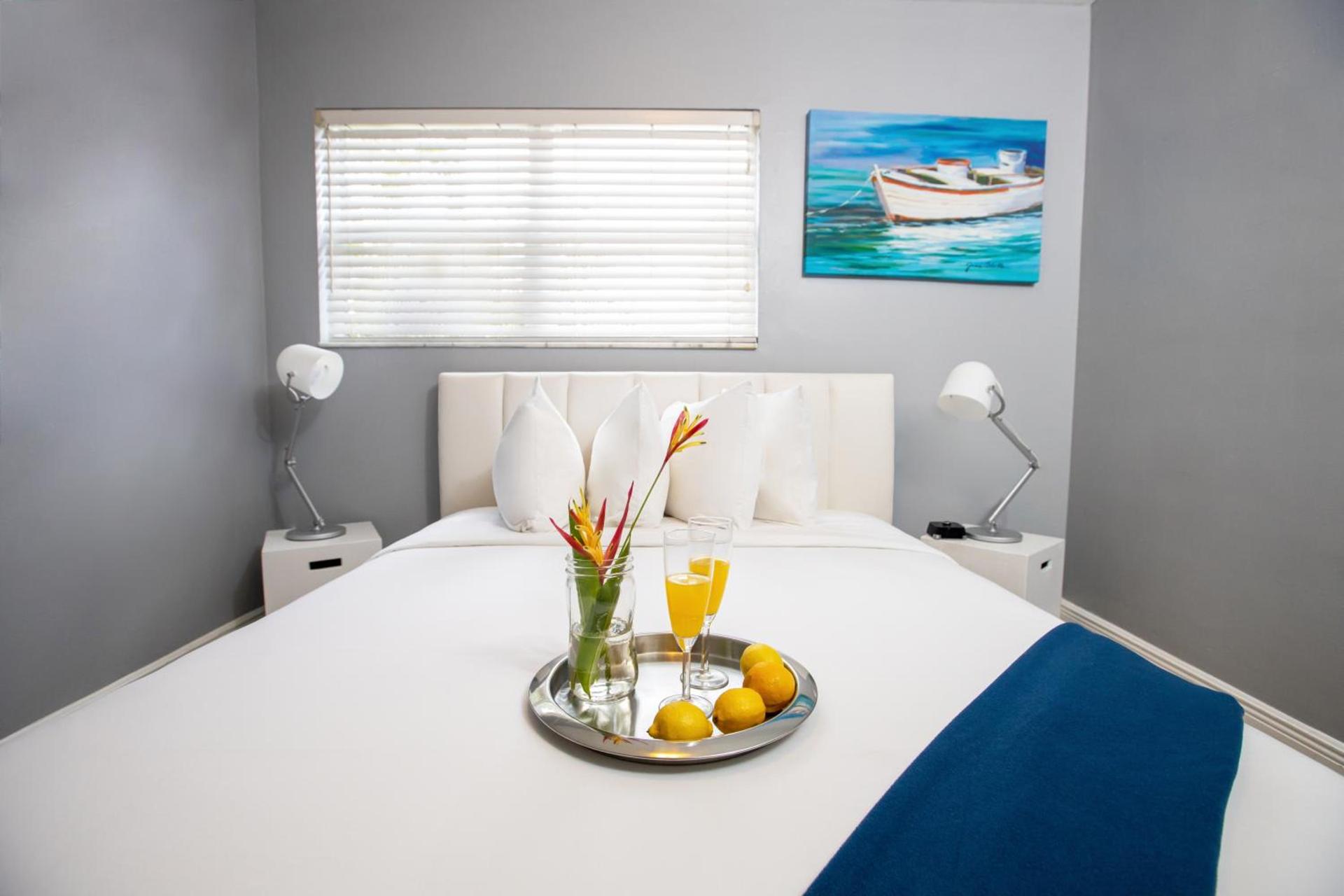 Hollywood Beach Suites and Hotel photo 38