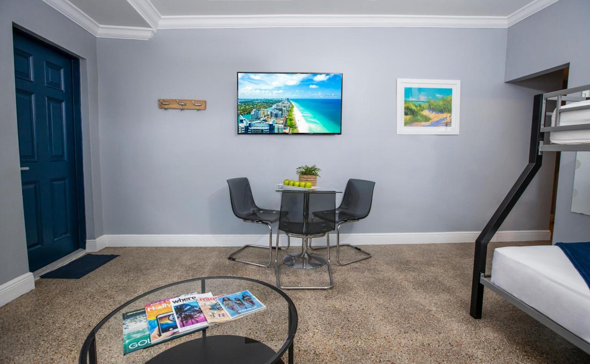 Hollywood Beach Suites and Hotel photo 18