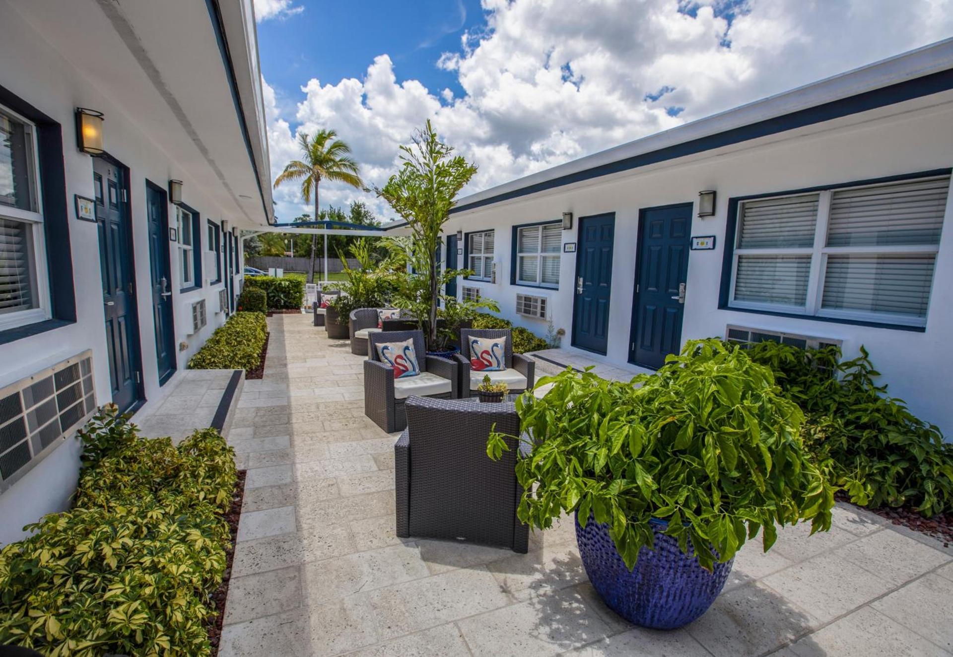 Hollywood Beach Suites and Hotel photo 26