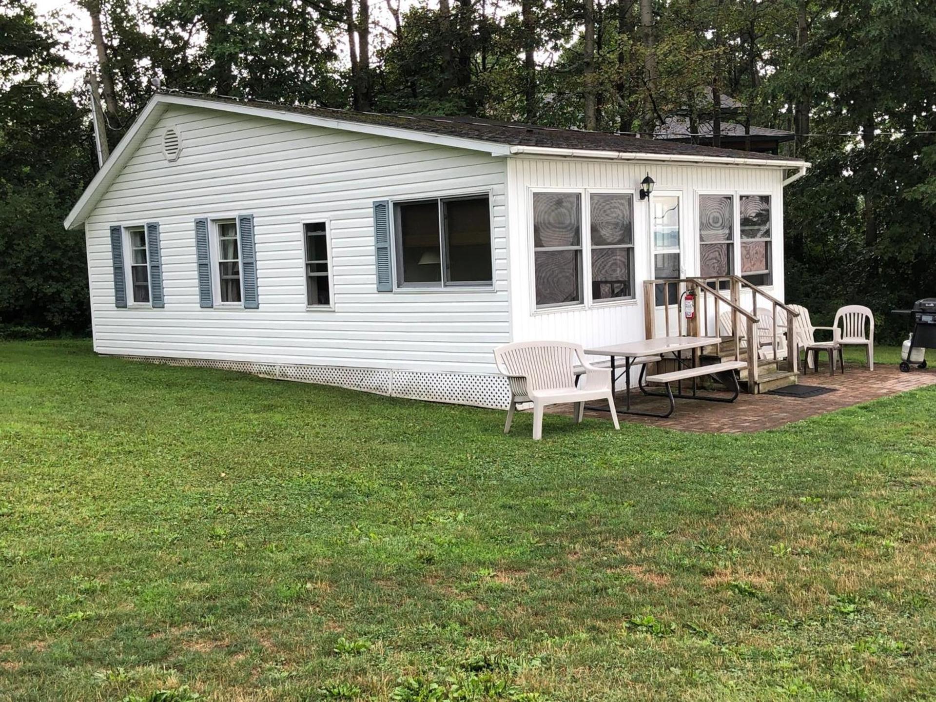 West Winds Motel & Cottages photo 71