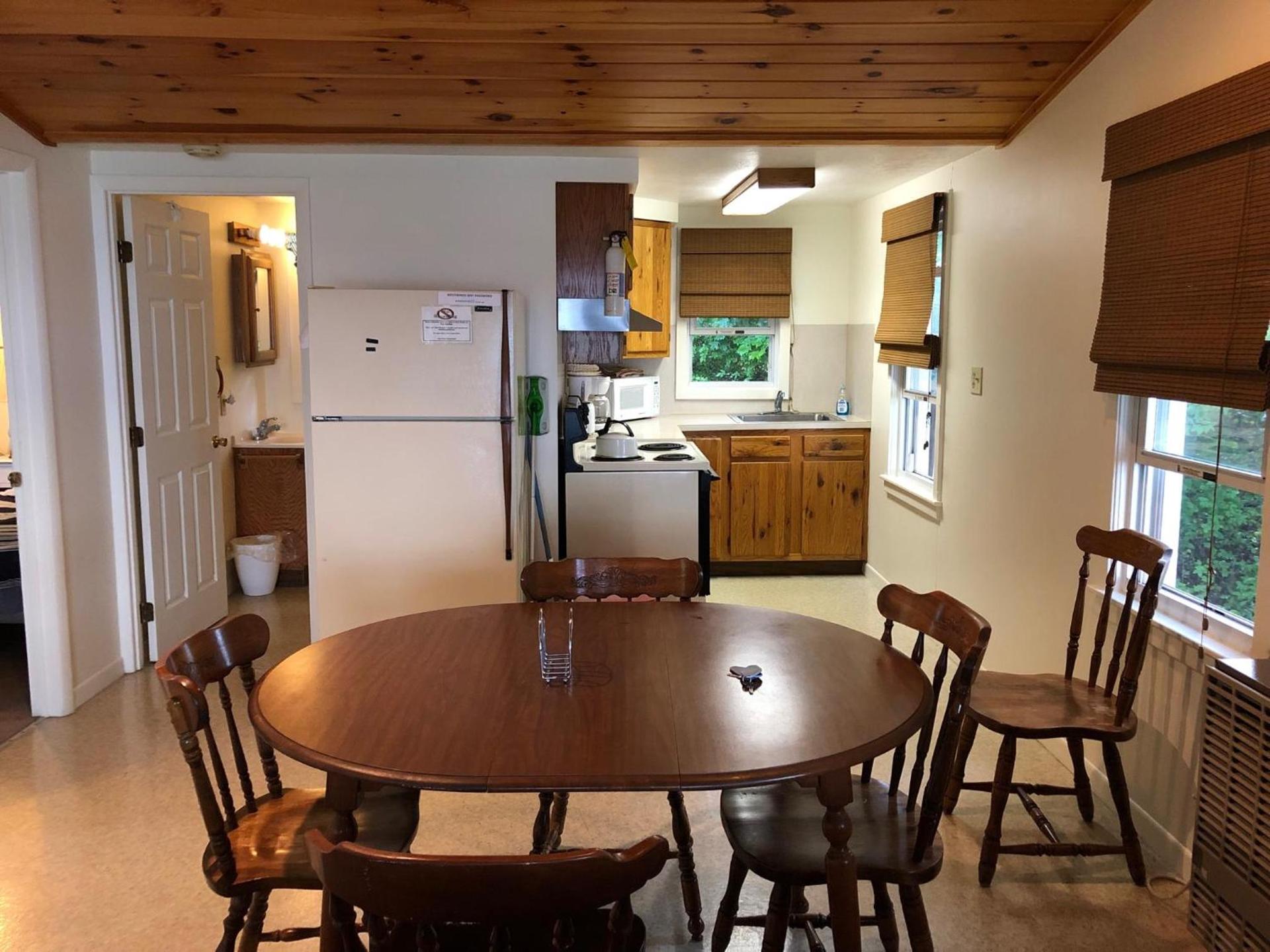 West Winds Motel & Cottages photo 20