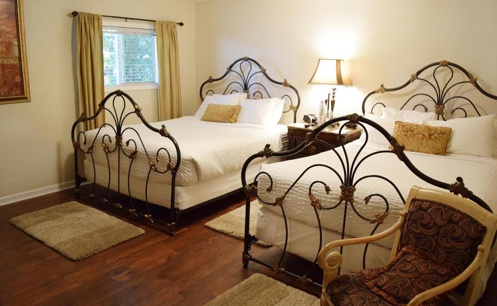 Silverton Inn & Suites photo 9