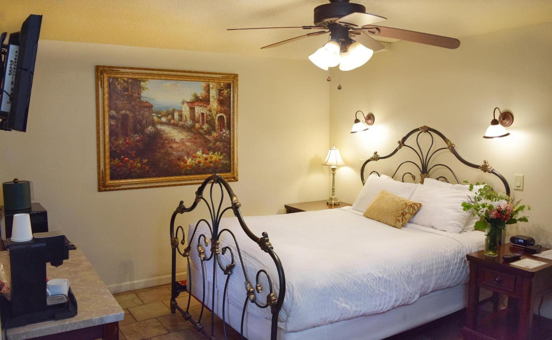 Silverton Inn & Suites photo 5