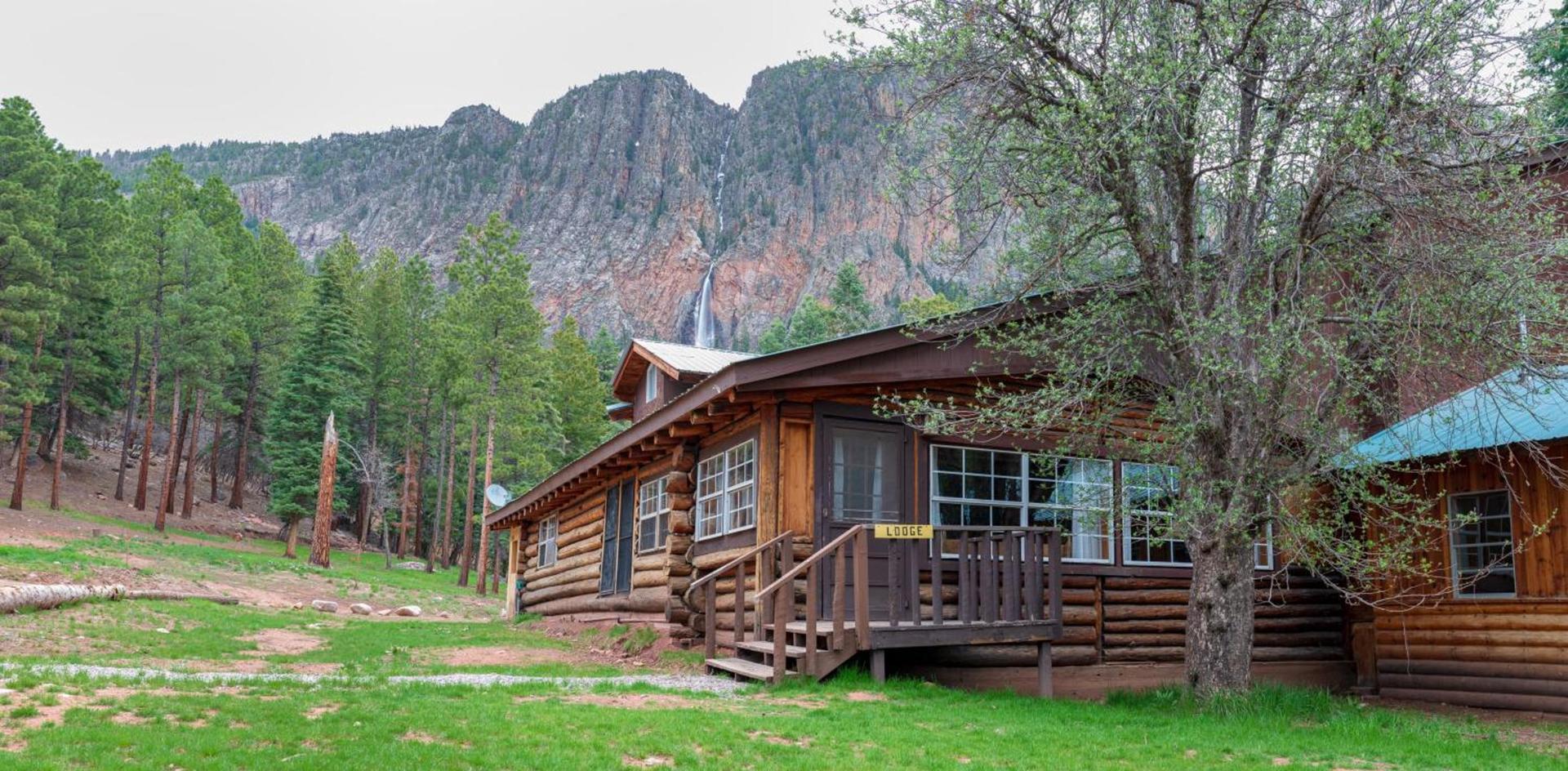 Corkins Lodge photo 93