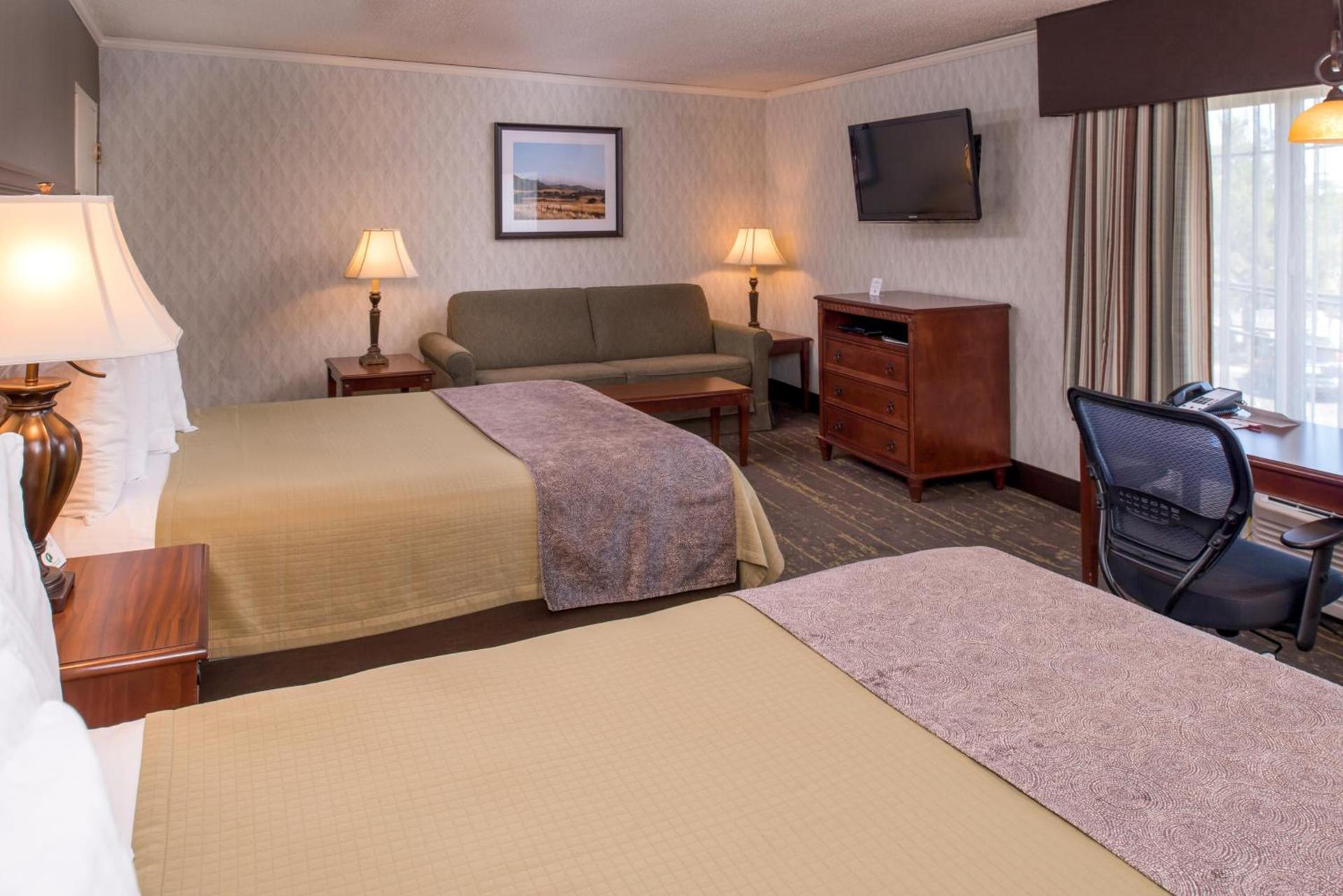 Best Western Plus Black Oak photo 91