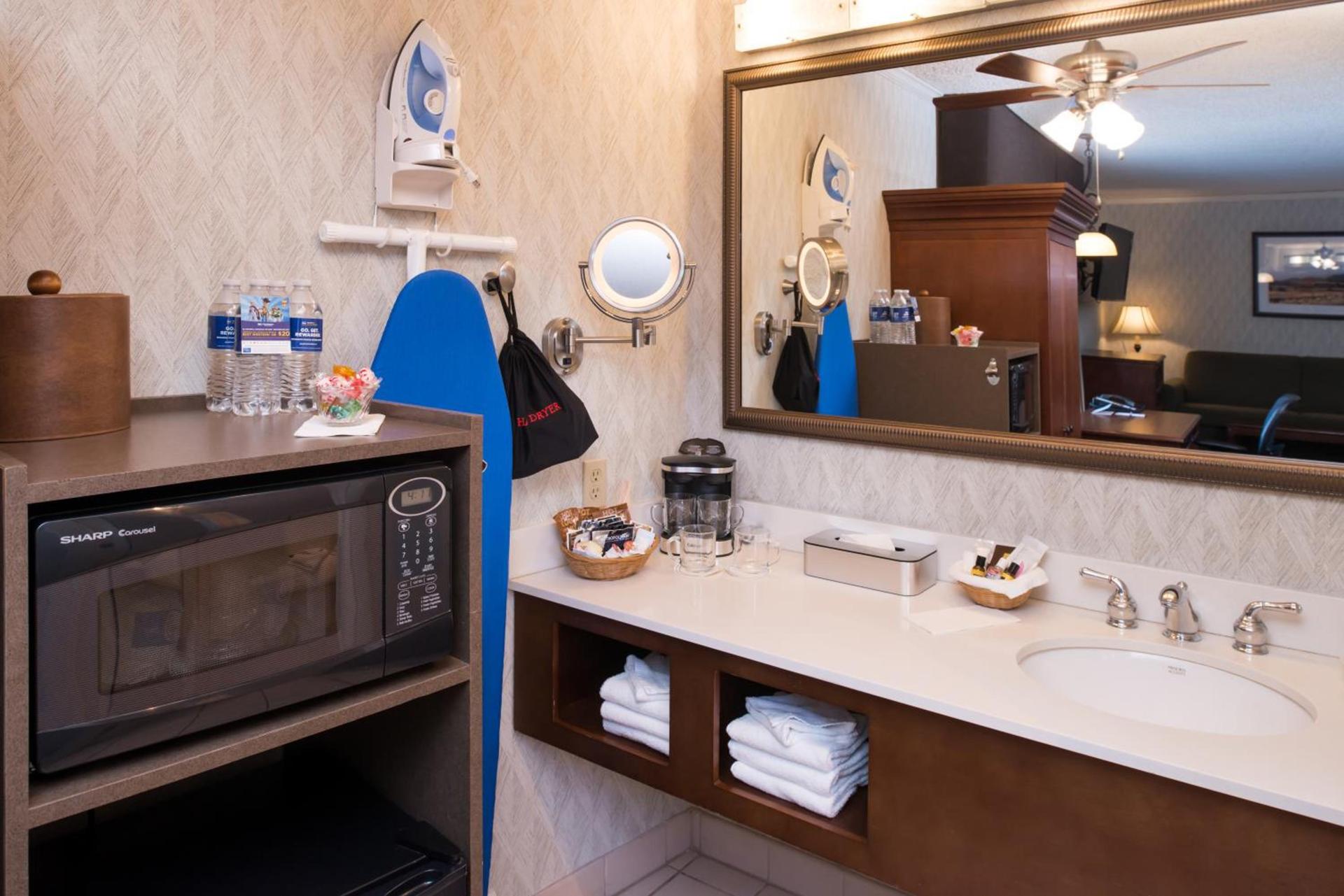 Best Western Plus Black Oak photo 38