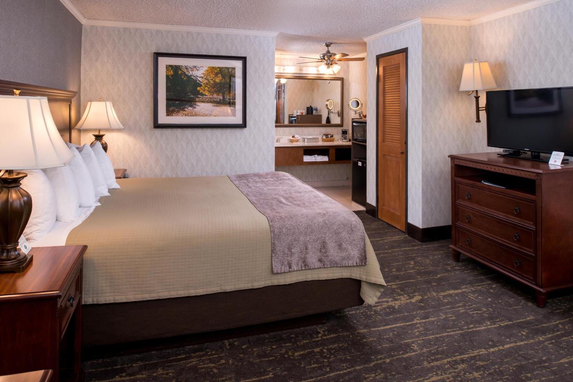 Best Western Plus Black Oak photo 86