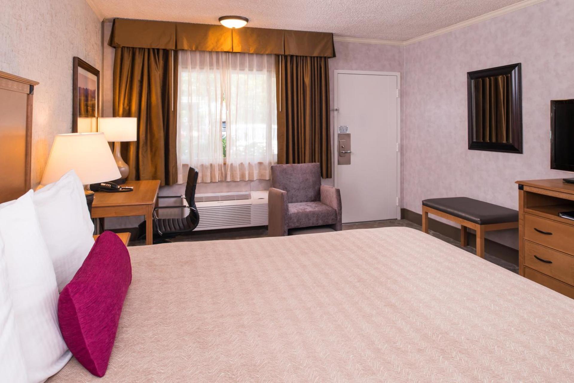 Best Western Plus Black Oak photo 87