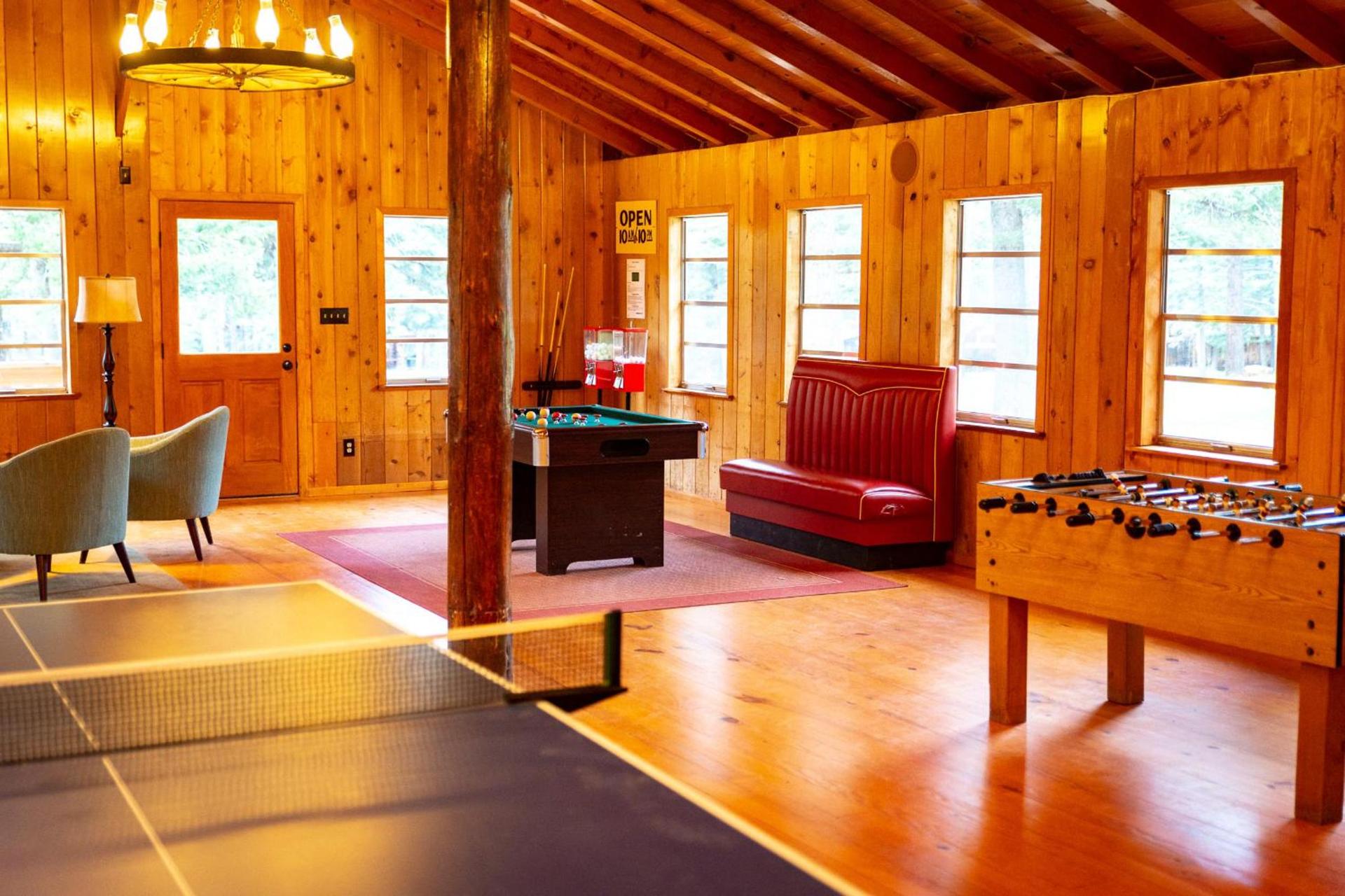 Corkins Lodge photo 94