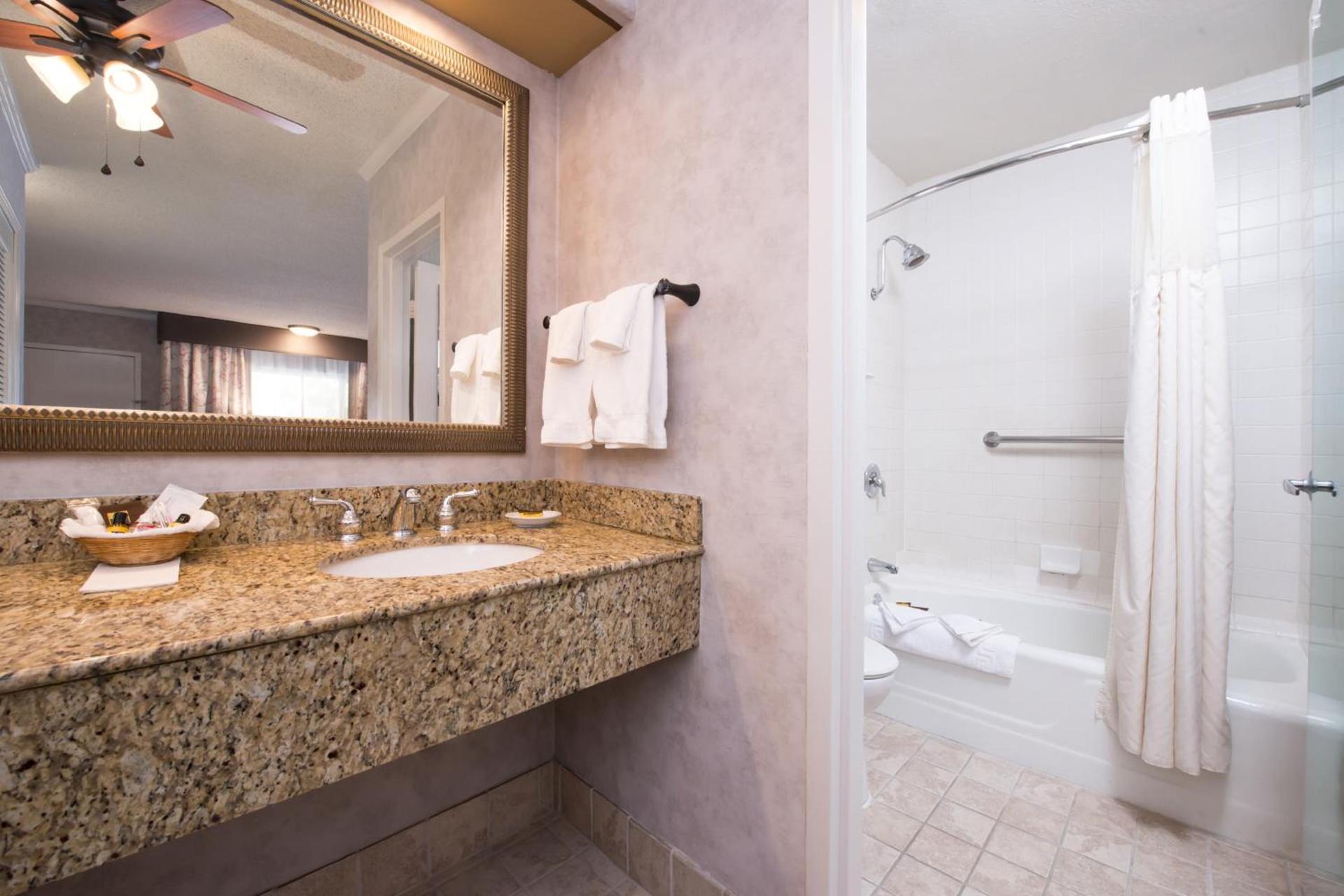 Best Western Plus Black Oak photo 79