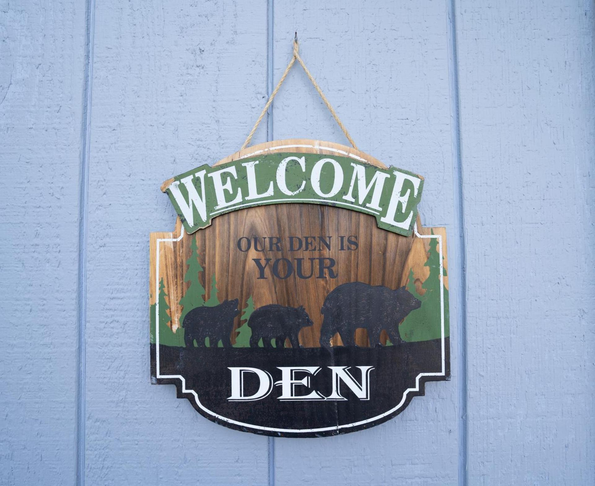 Bears Den Alaska Lodging photo 9