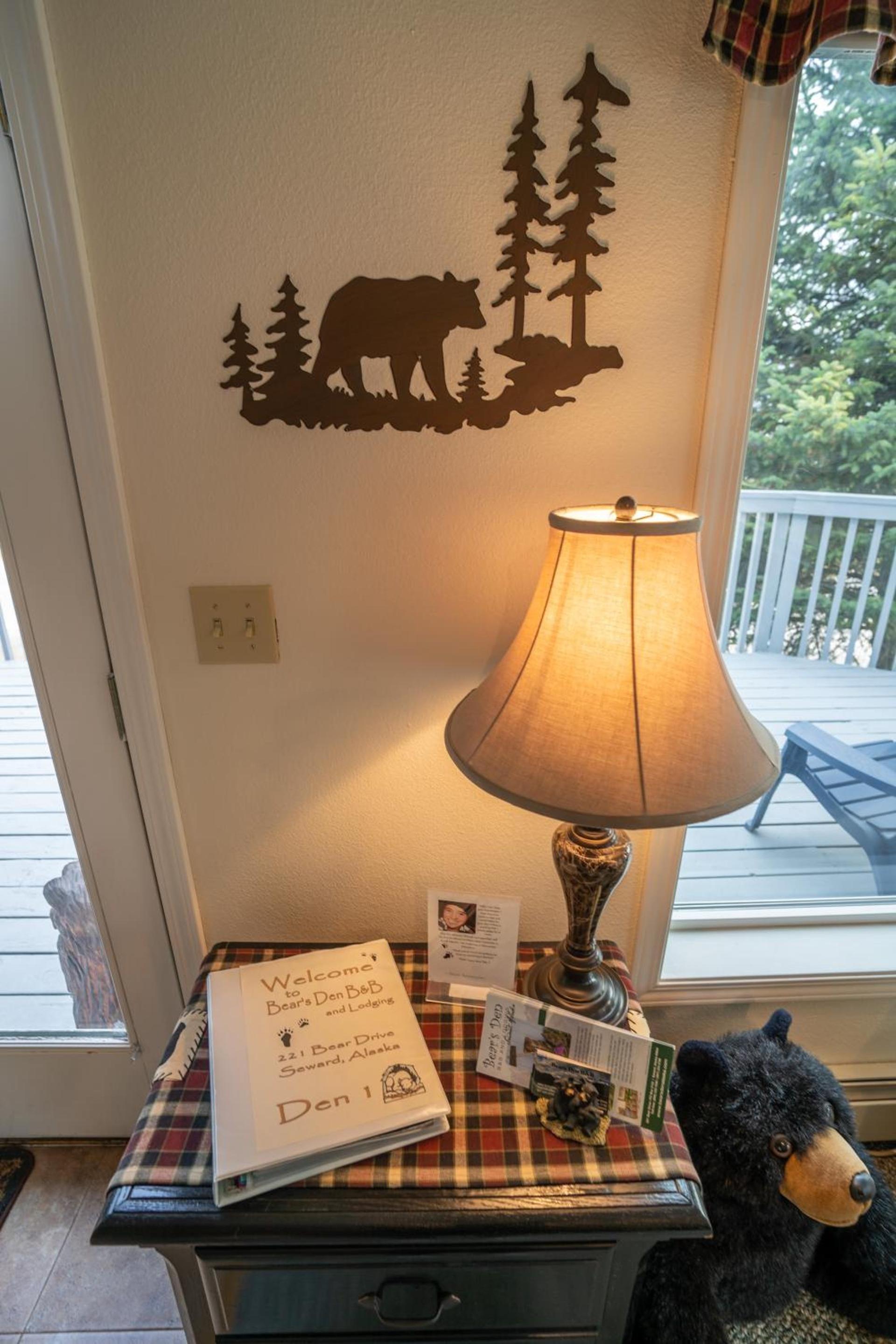 Bears Den Alaska Lodging photo 18