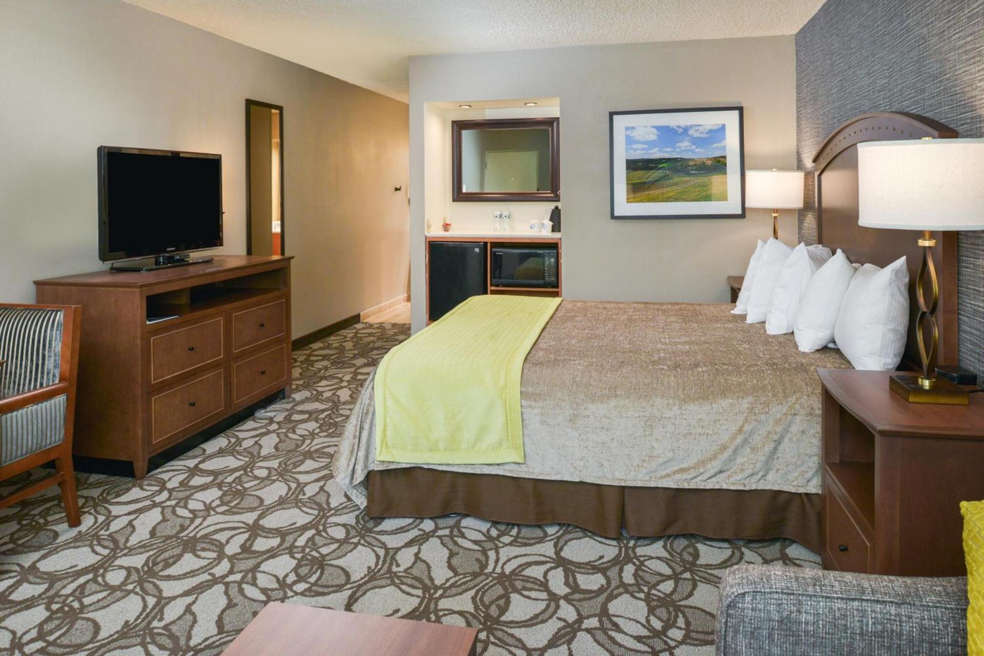 Best Western Plus Black Oak photo 63