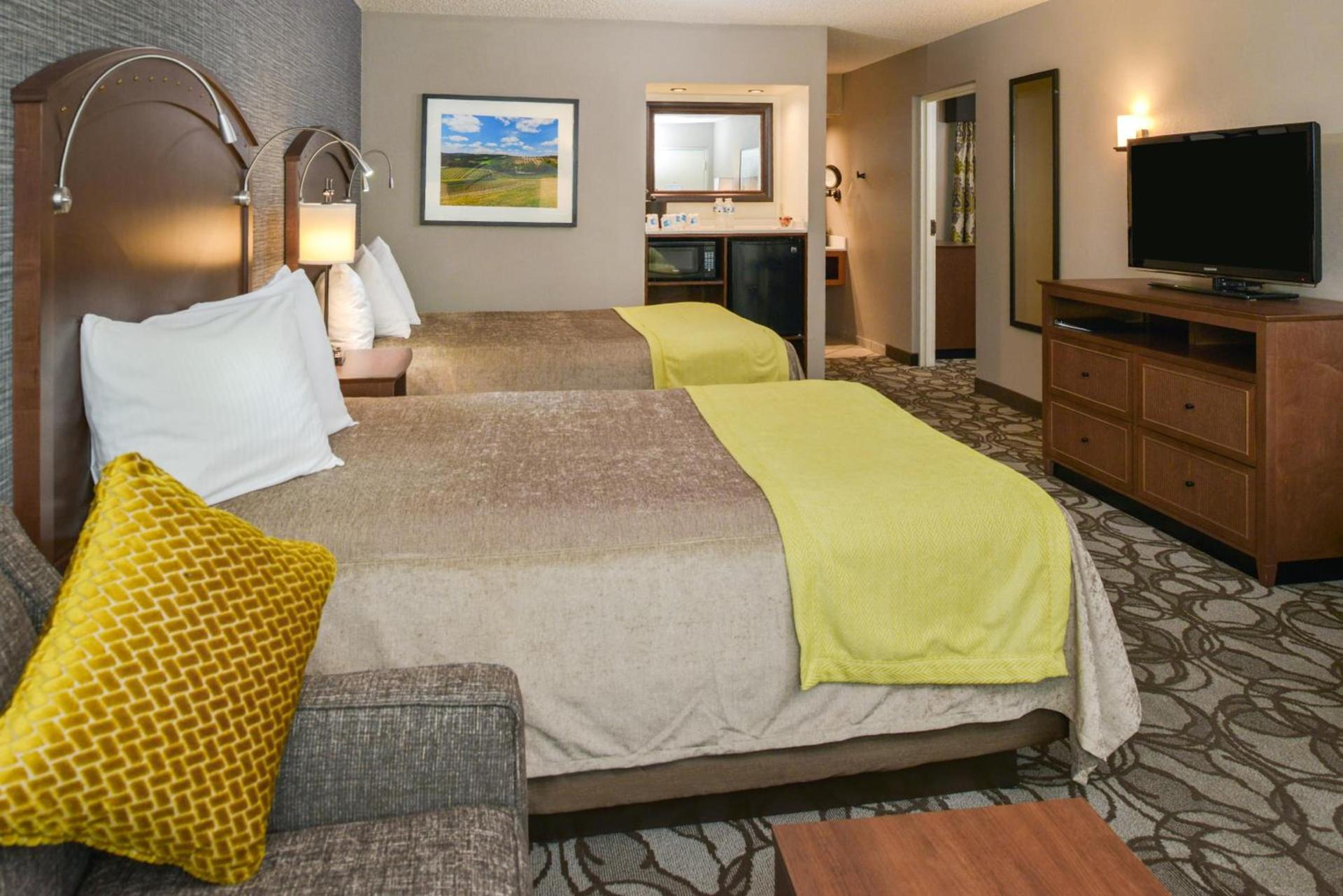 Best Western Plus Black Oak photo 60