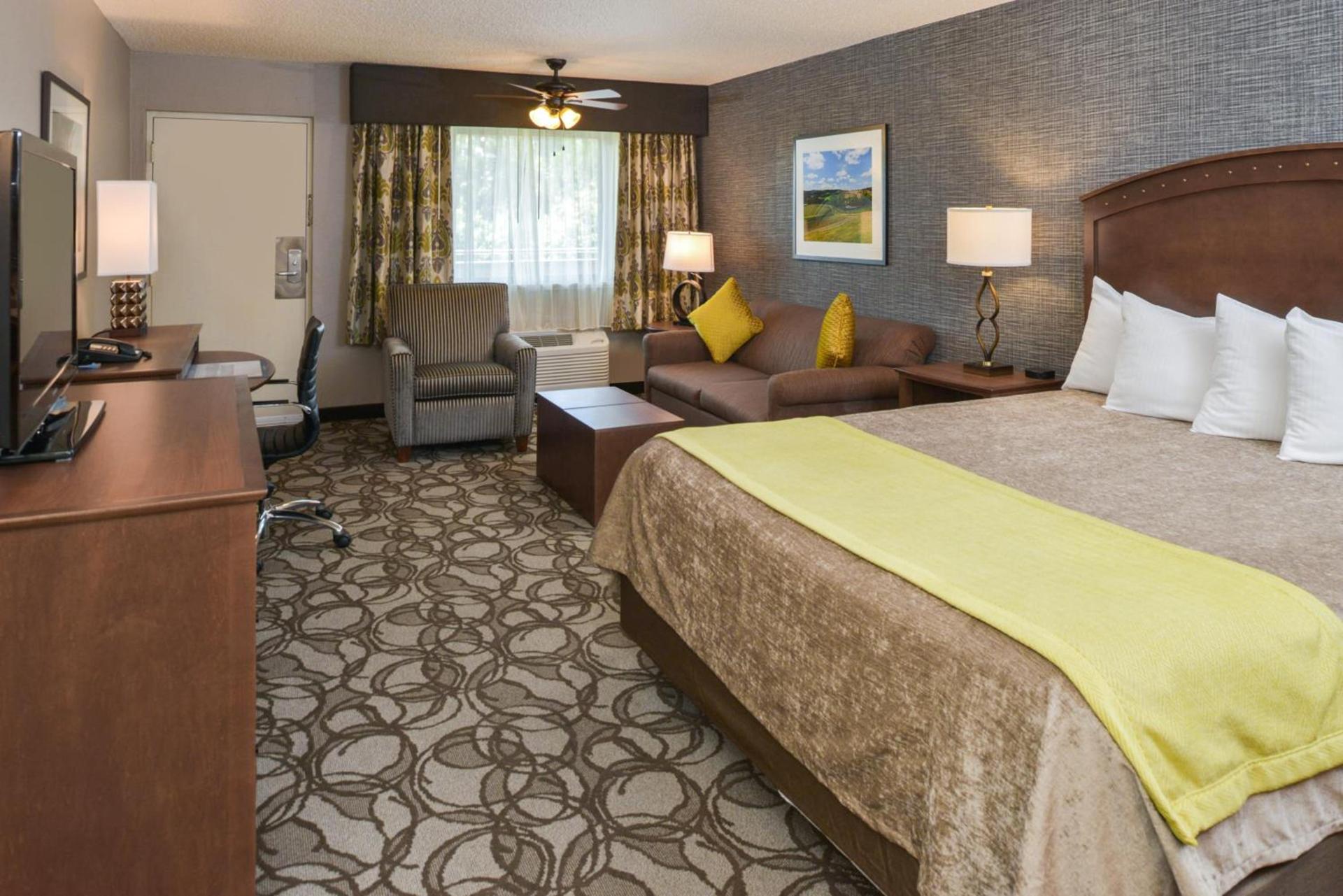 Best Western Plus Black Oak photo 53