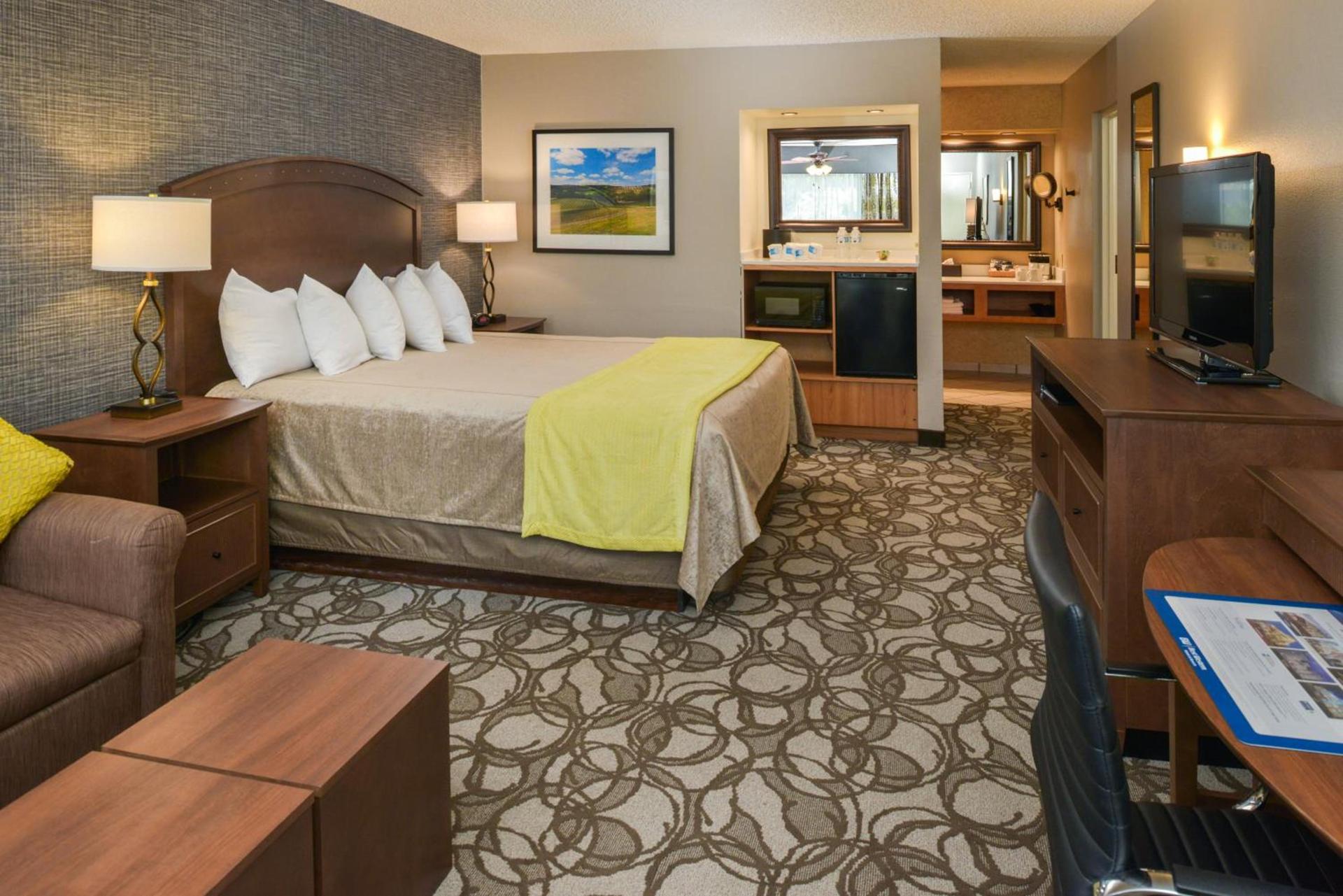 Best Western Plus Black Oak photo 54