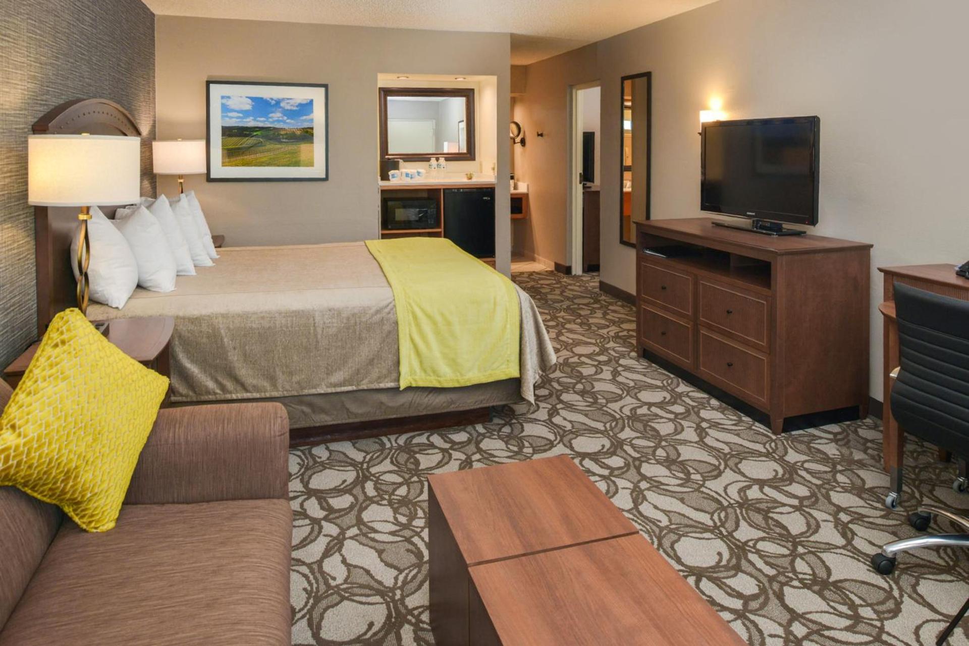 Best Western Plus Black Oak photo 55