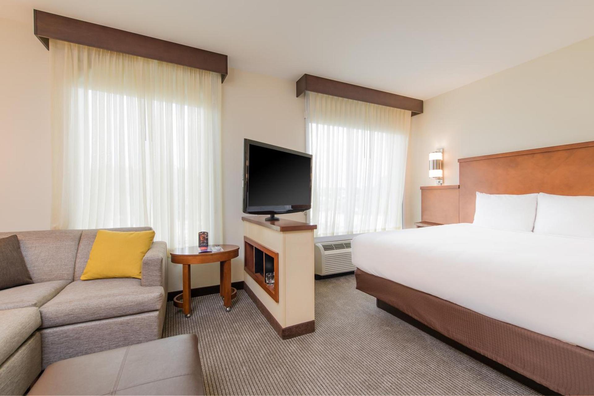 Hyatt Place Charleston Airport / Convention Center photo 30