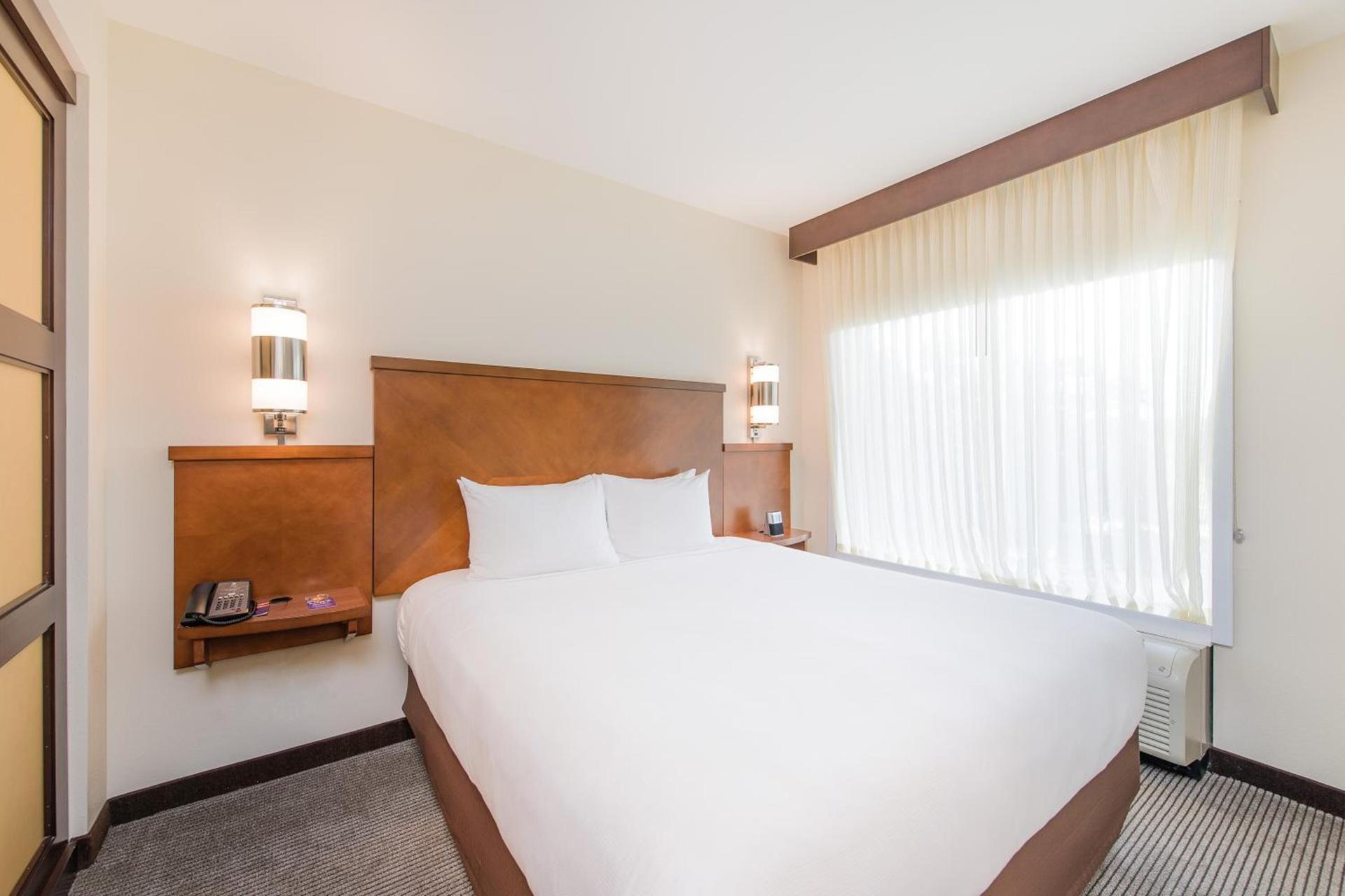 Hyatt Place Charleston Airport / Convention Center photo 31
