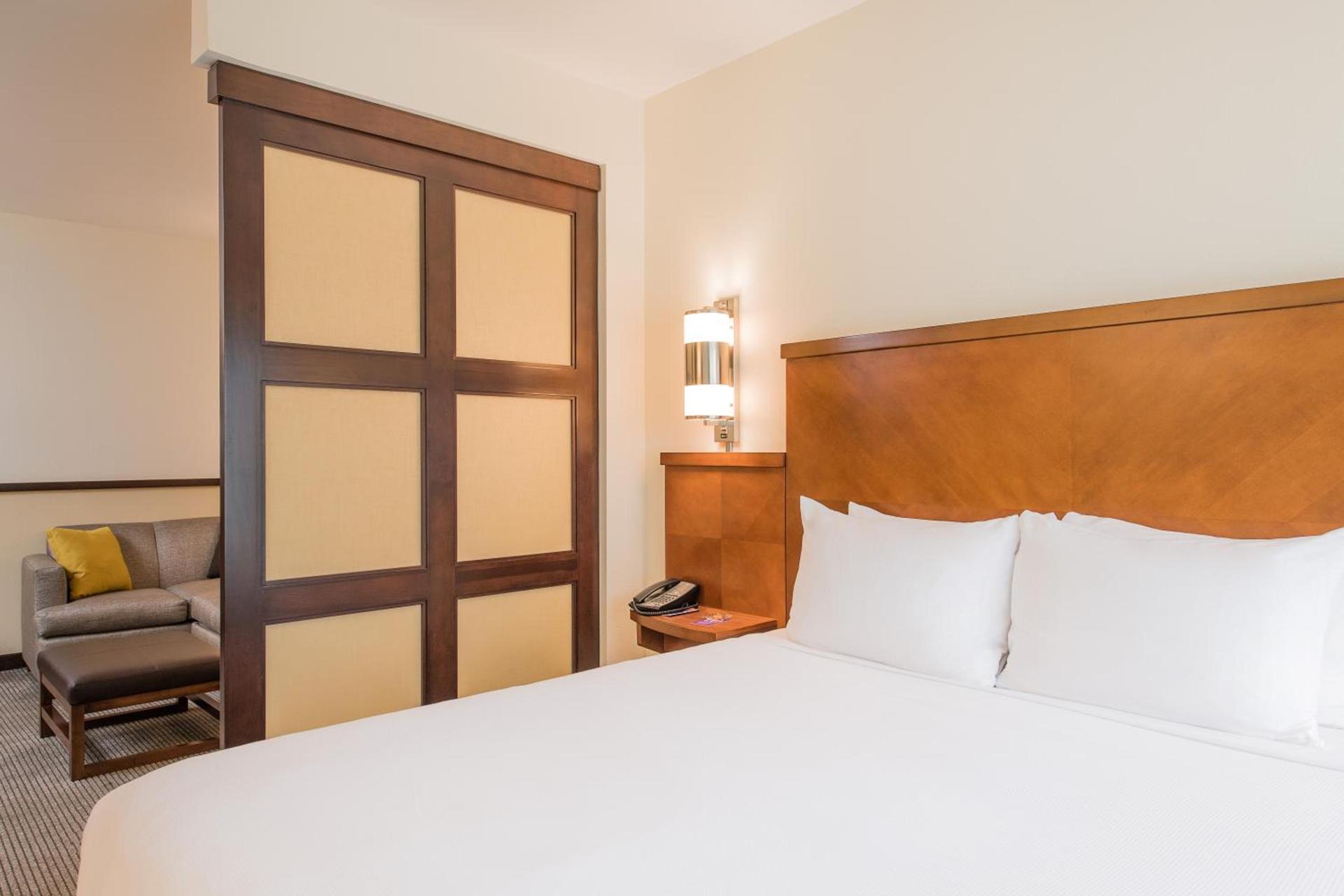 Hyatt Place Charleston Airport / Convention Center photo 25