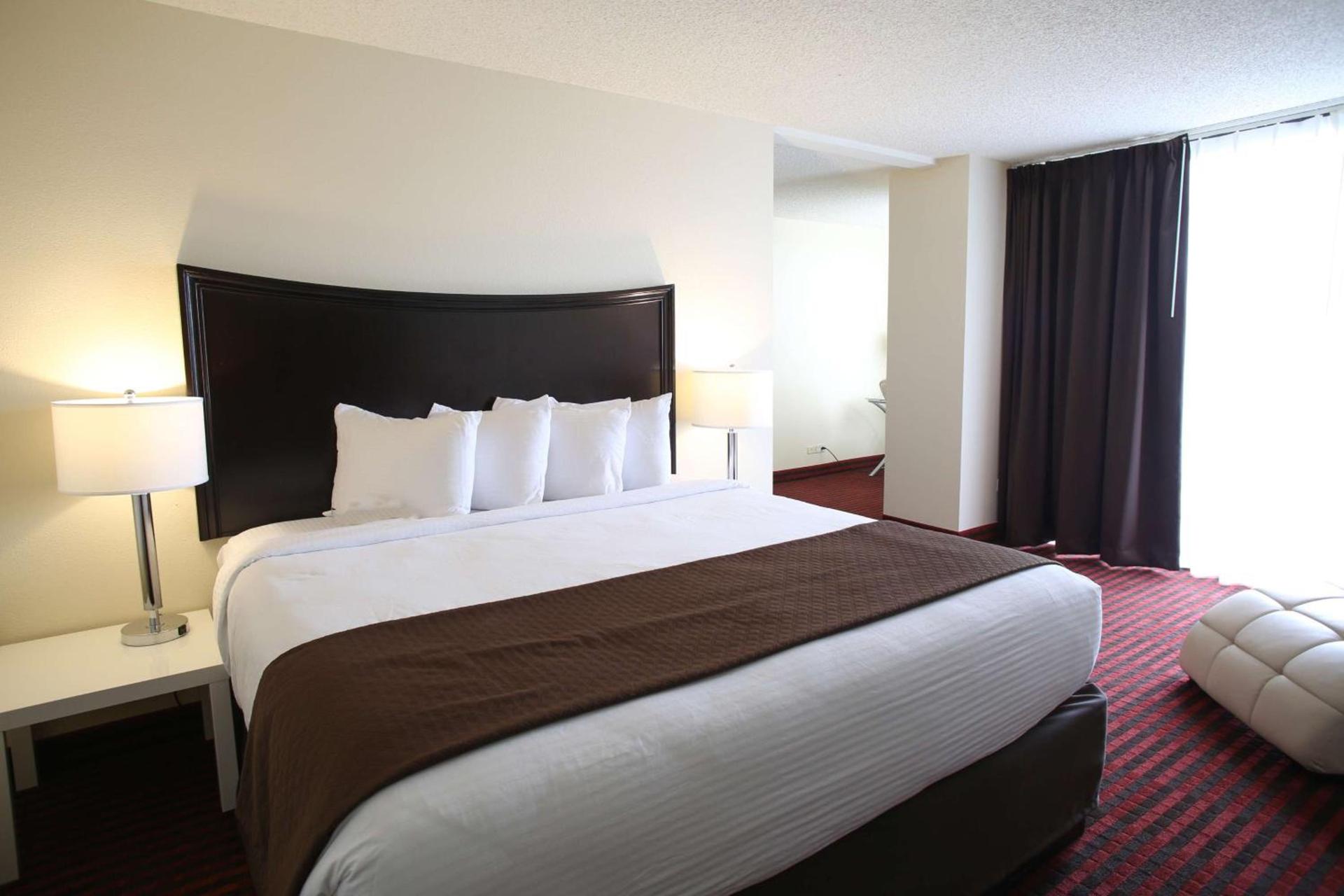 Red Lion Inn & Suites Olympia, Governor Hotel photo 4