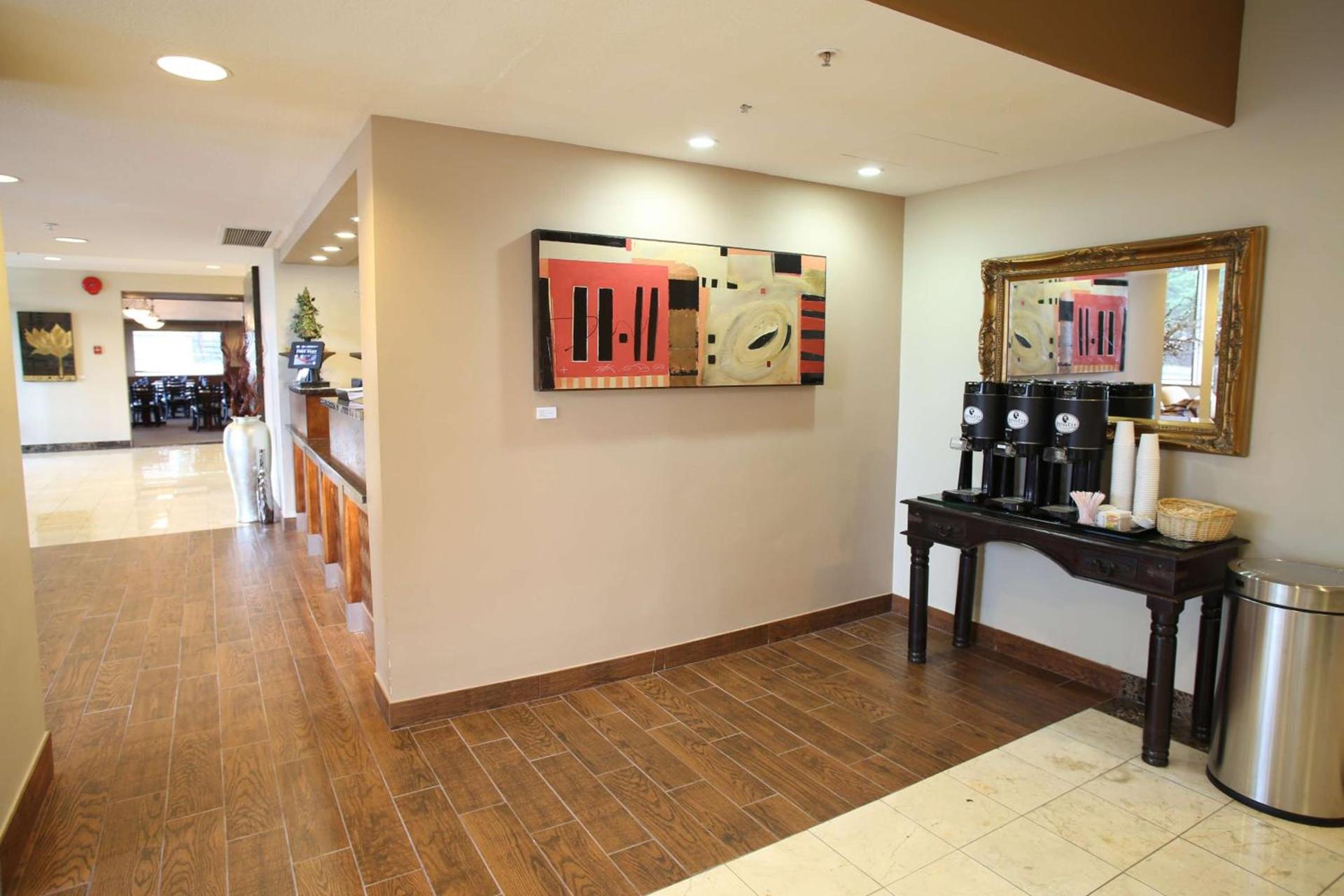 Red Lion Inn & Suites Olympia, Governor Hotel photo 10