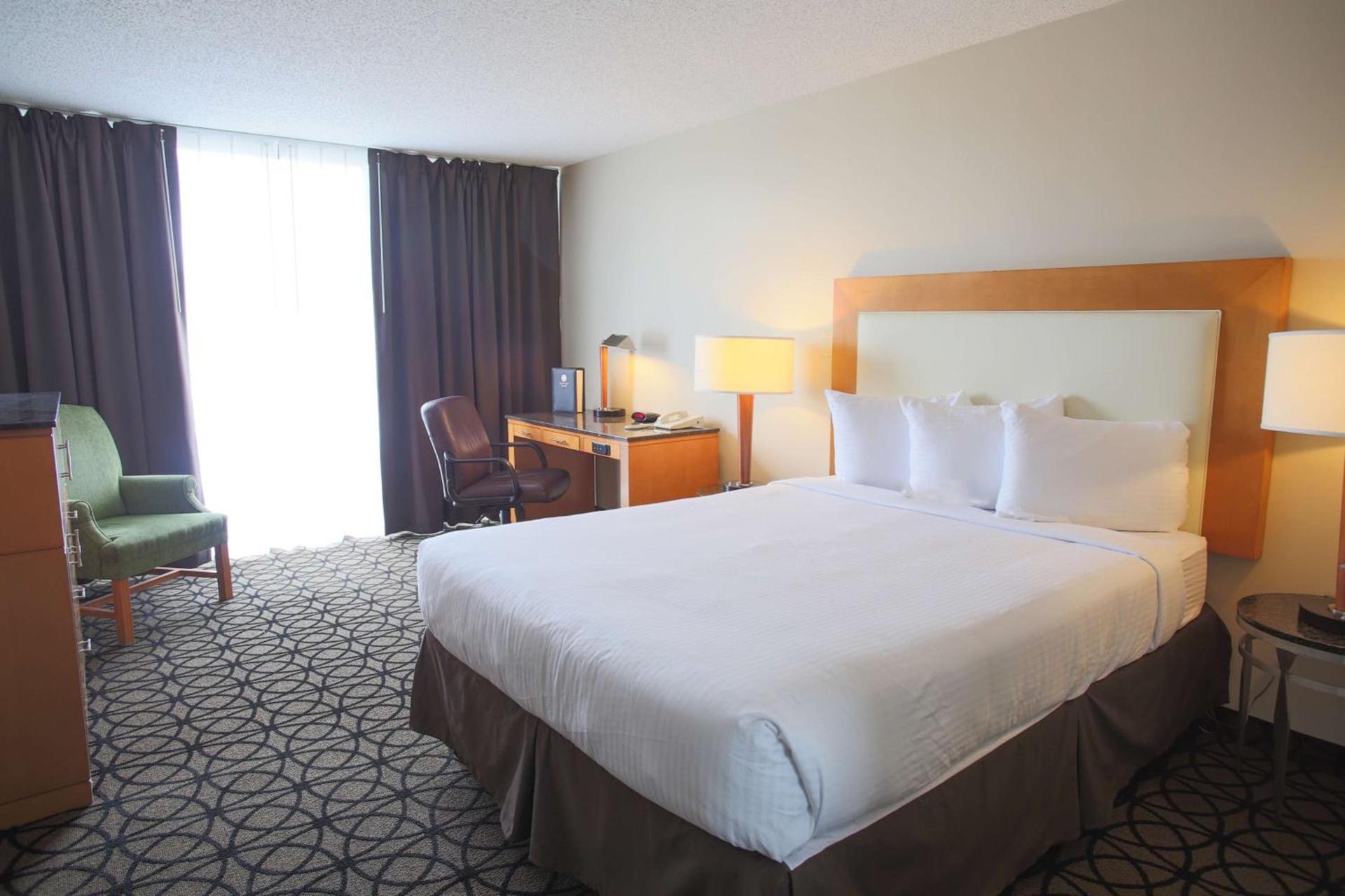 Red Lion Inn & Suites Olympia, Governor Hotel photo 13