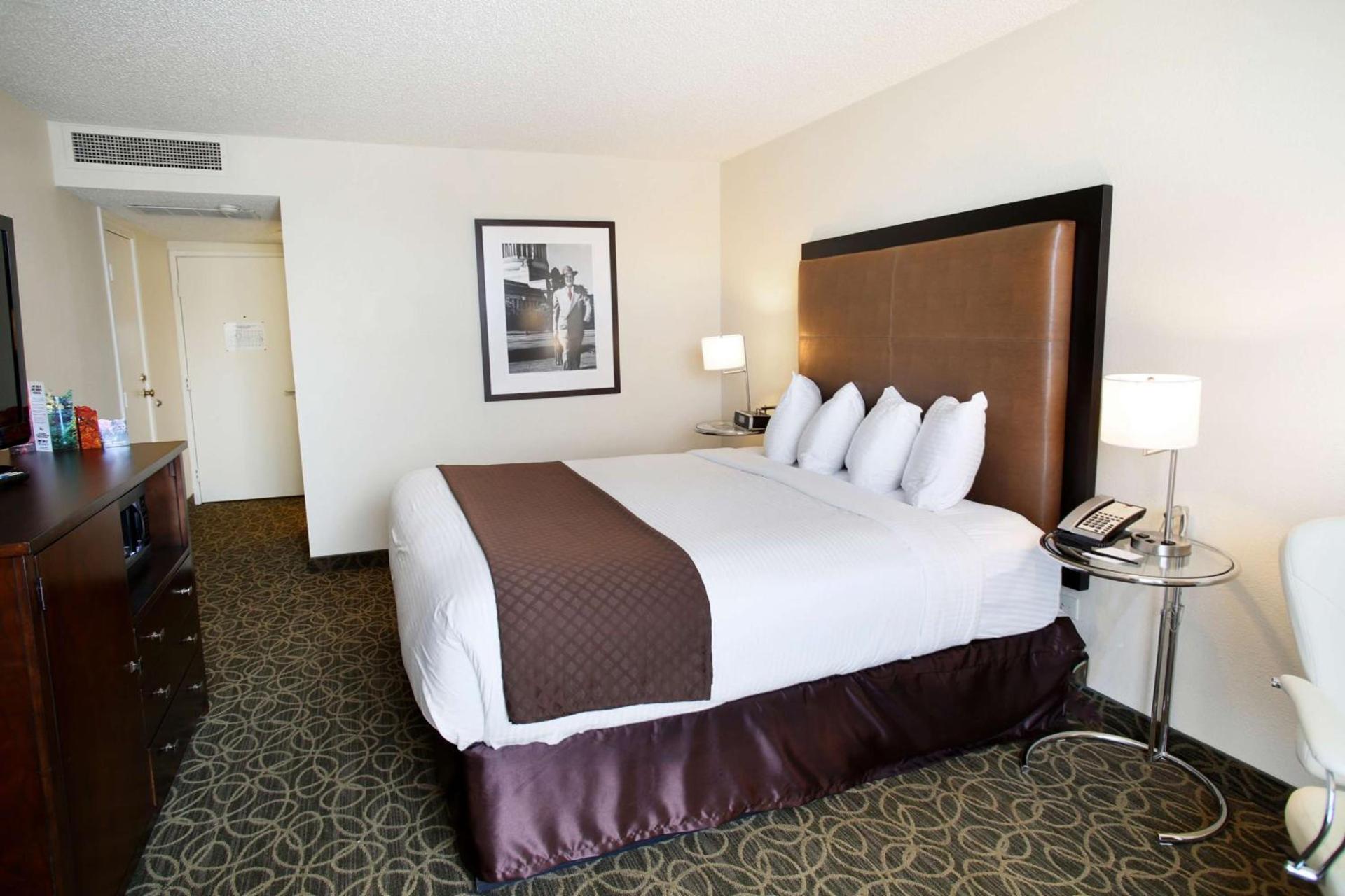 Red Lion Inn & Suites Olympia, Governor Hotel photo 14