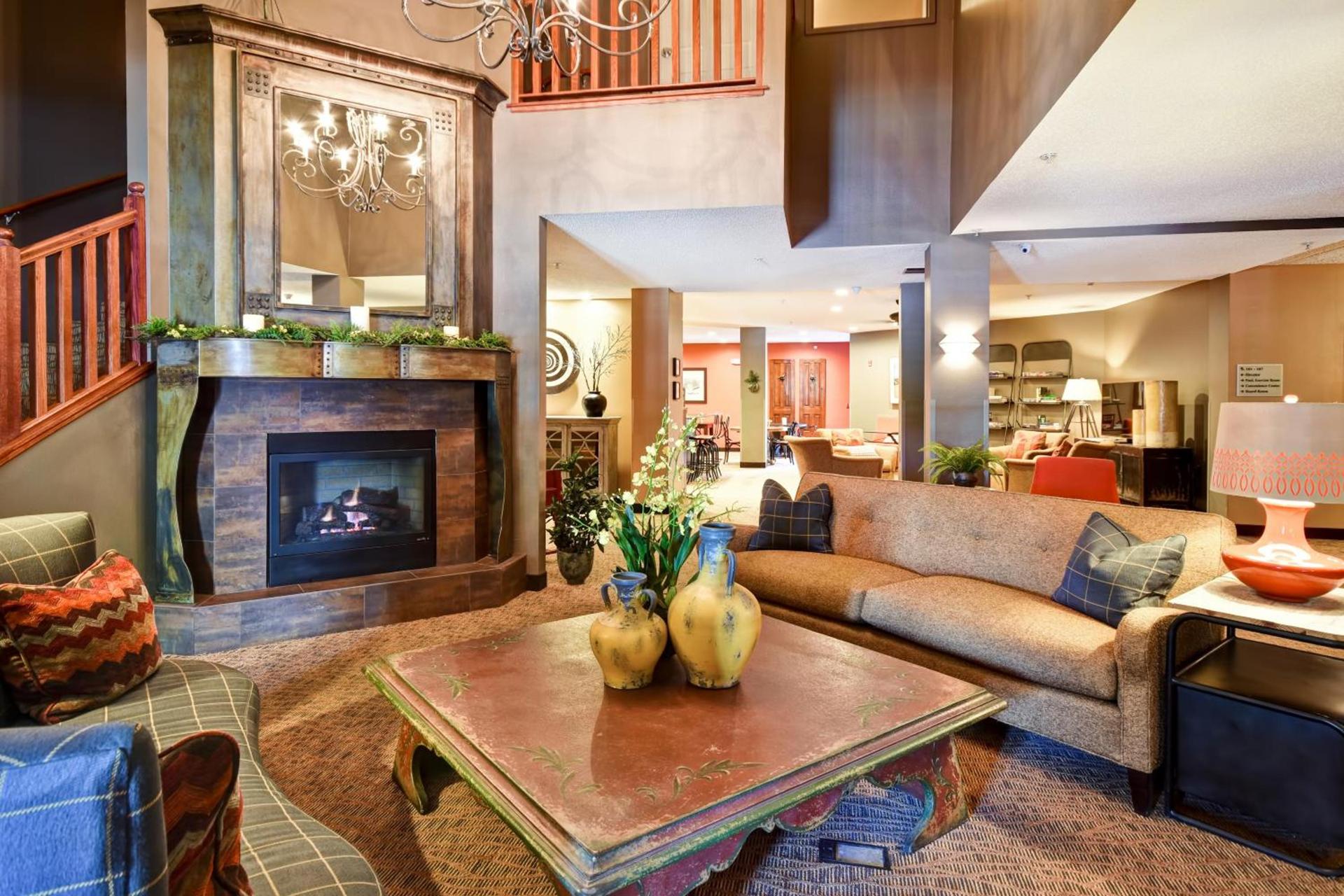 GrandStay Hotel & Suites La Crosse photo 2