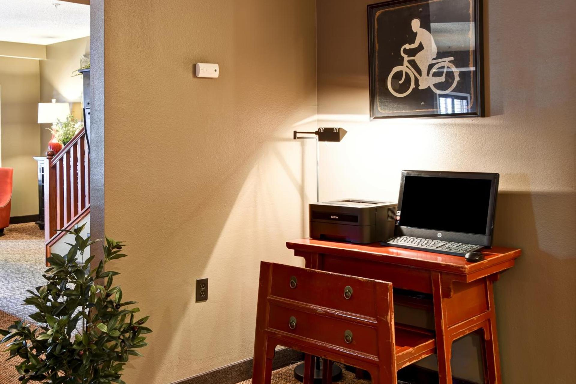 GrandStay Hotel & Suites La Crosse photo 19