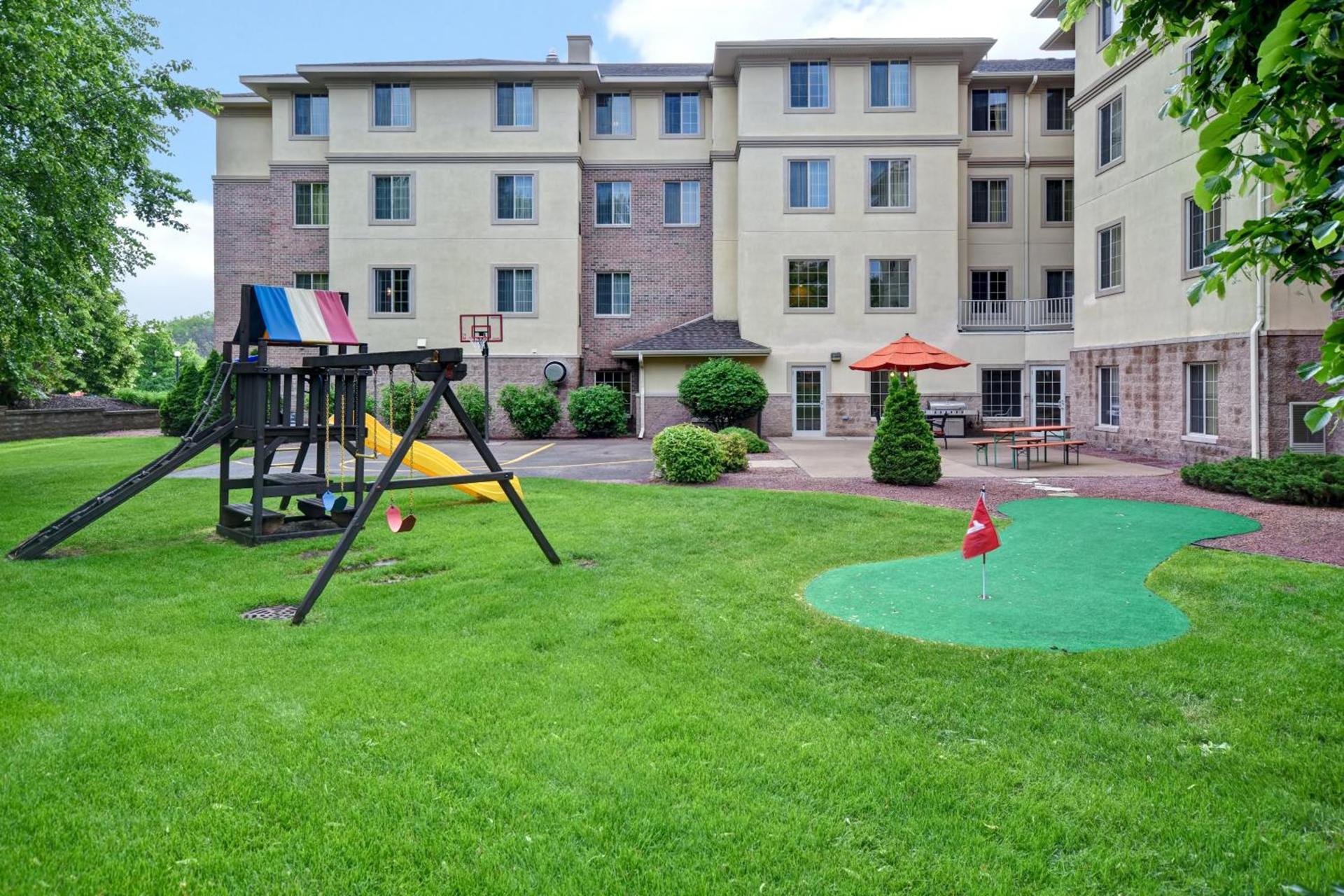 GrandStay Hotel & Suites La Crosse photo 20