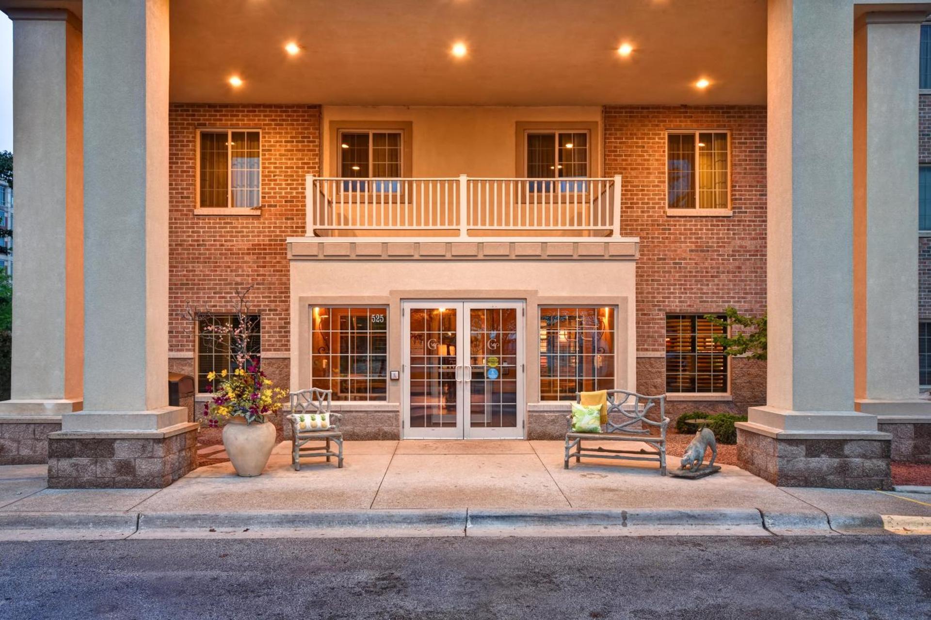 GrandStay Hotel & Suites La Crosse photo 3