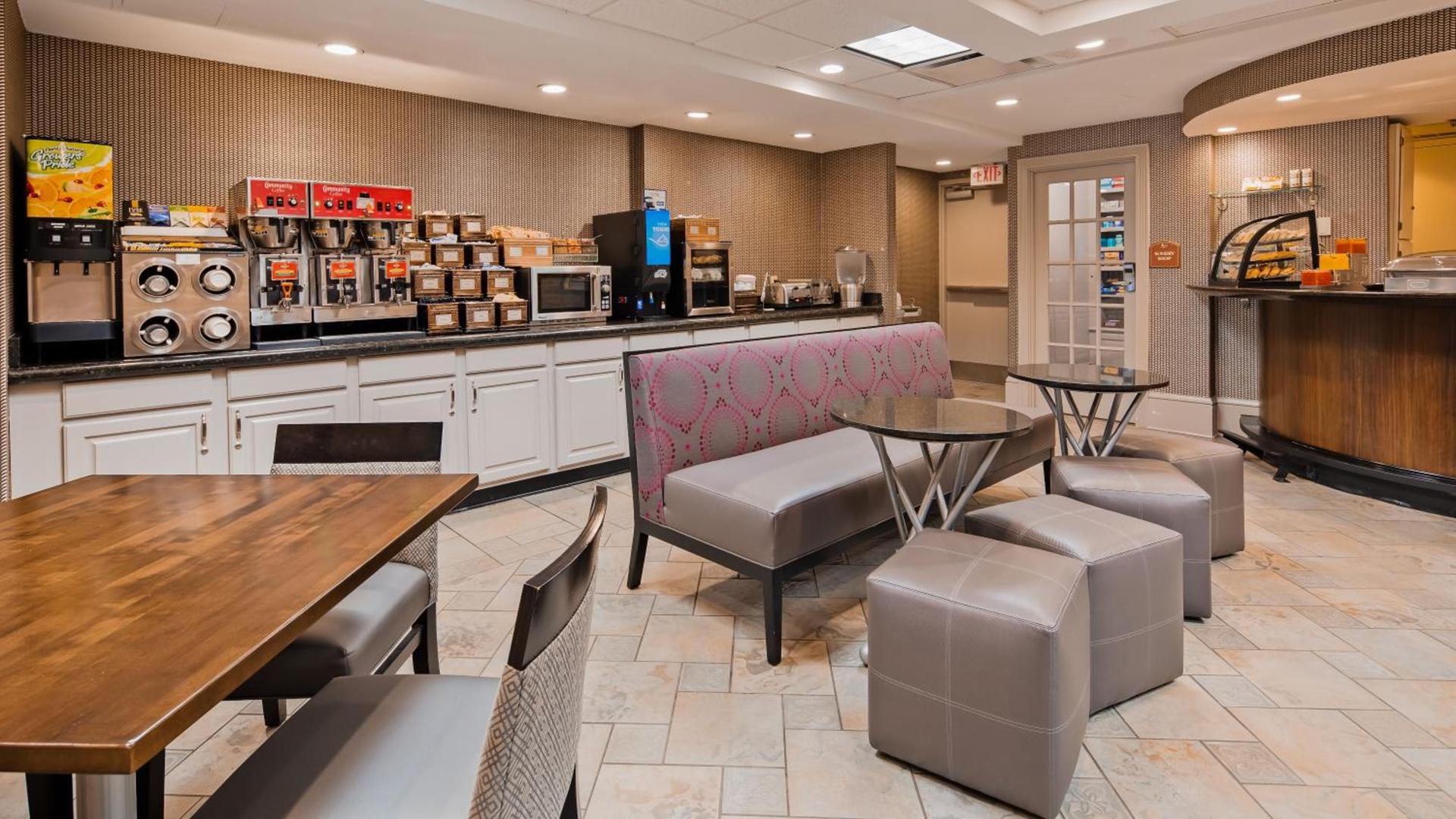 Best Western Plus St. Christopher Hotel photo 48
