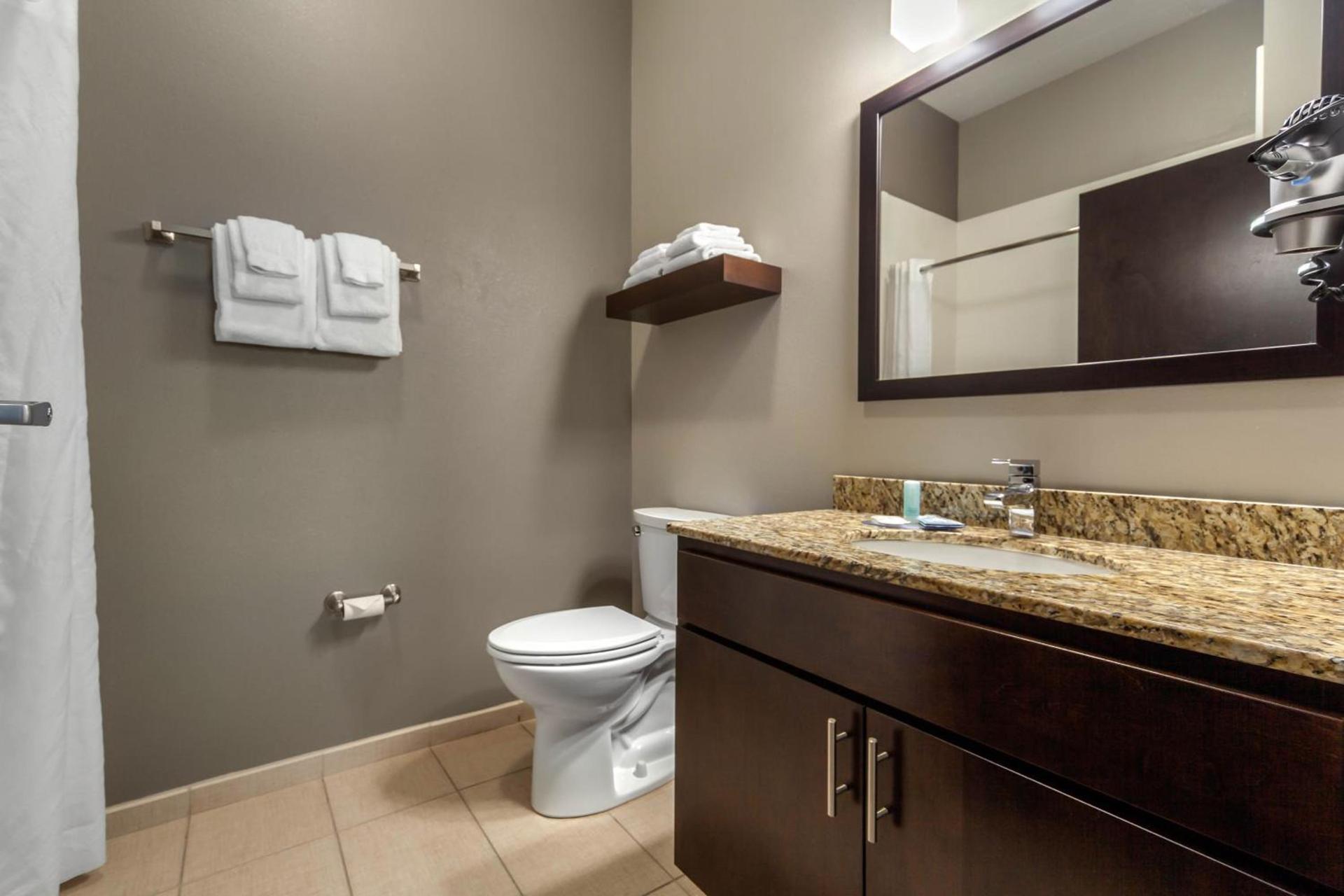 MainStay Suites Lincoln University Area photo 60