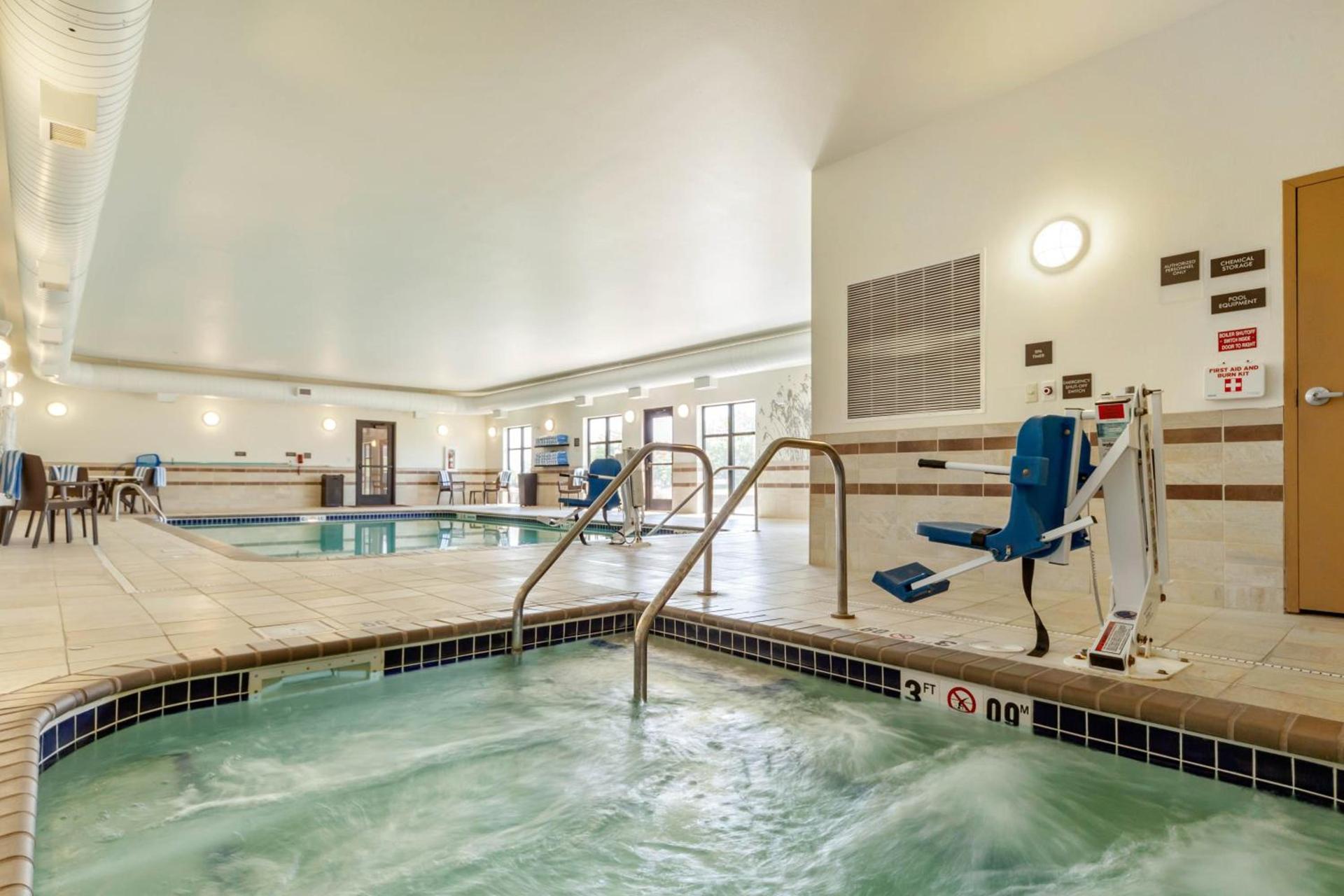 MainStay Suites Lincoln University Area photo 53