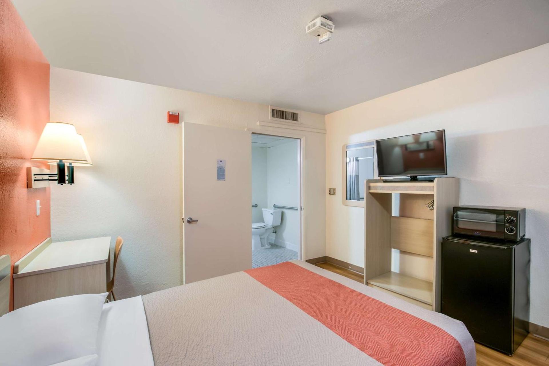 Motel 6 Williams, CA photo 10