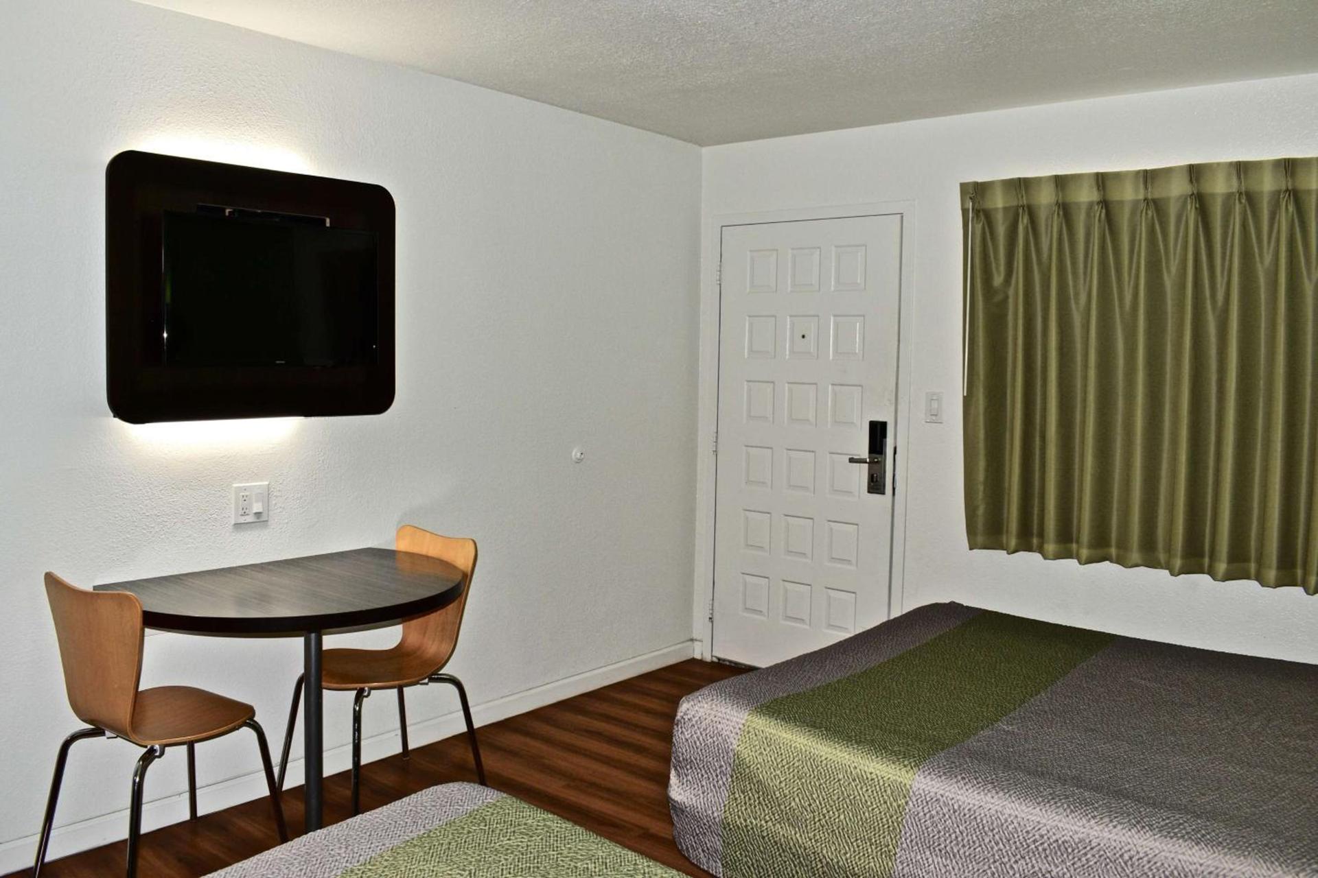Motel 6-Barstow, CA photo 49