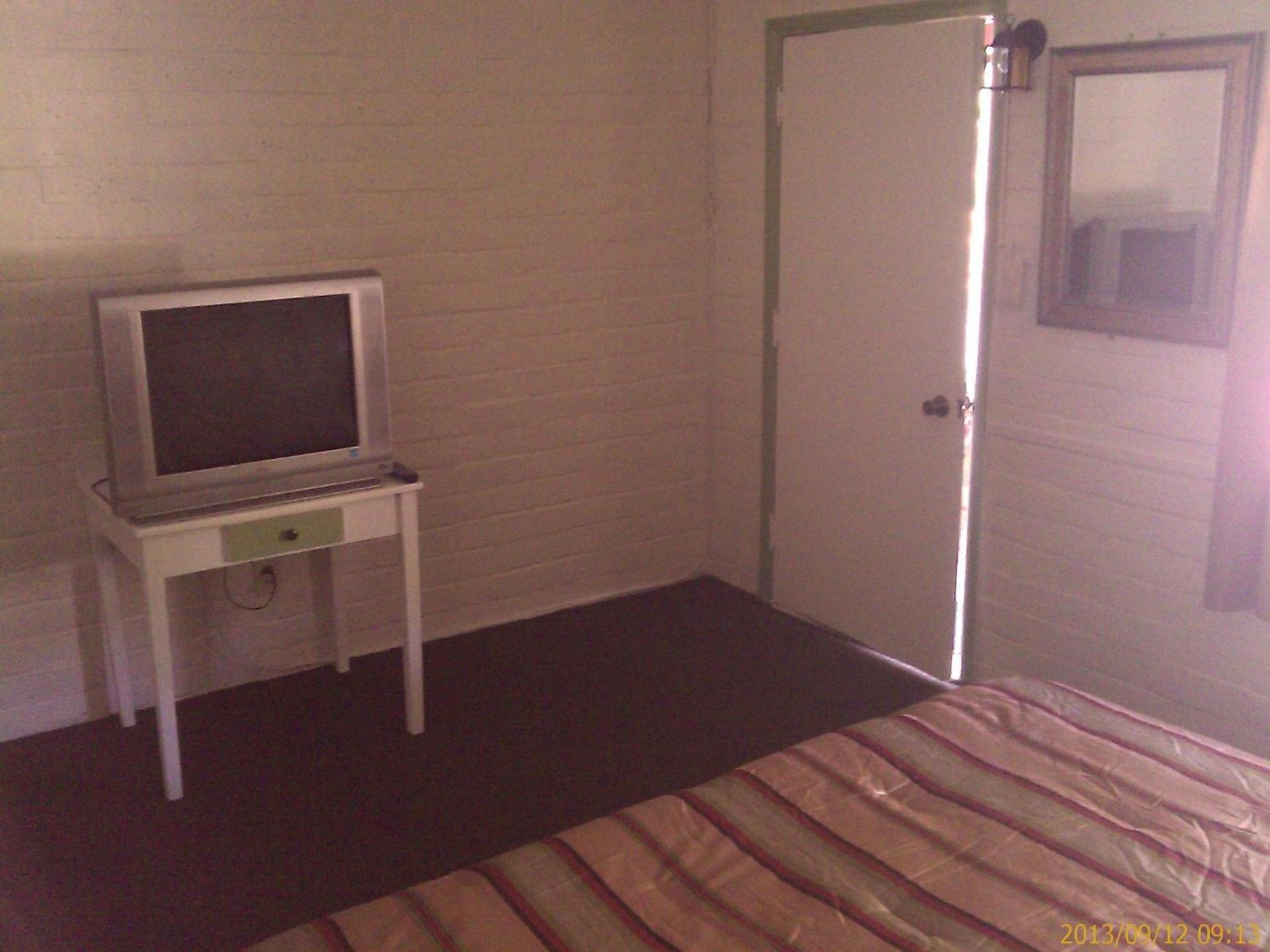 Ranch Motel photo 18