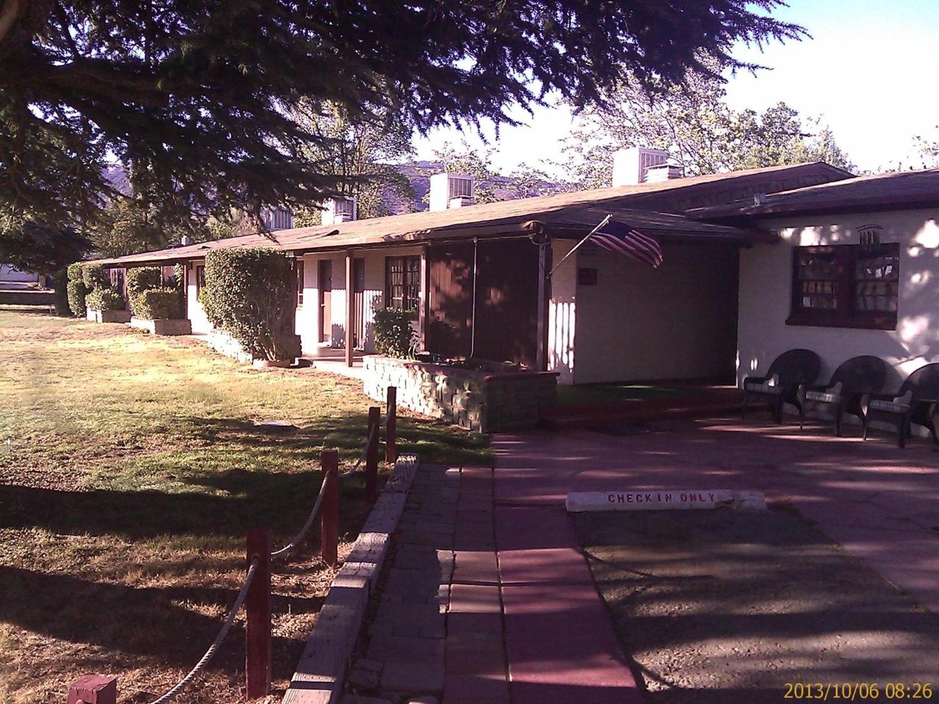 Ranch Motel photo 12