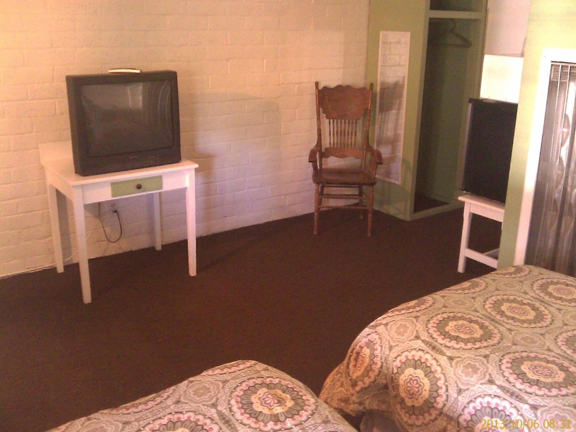 Ranch Motel photo 23