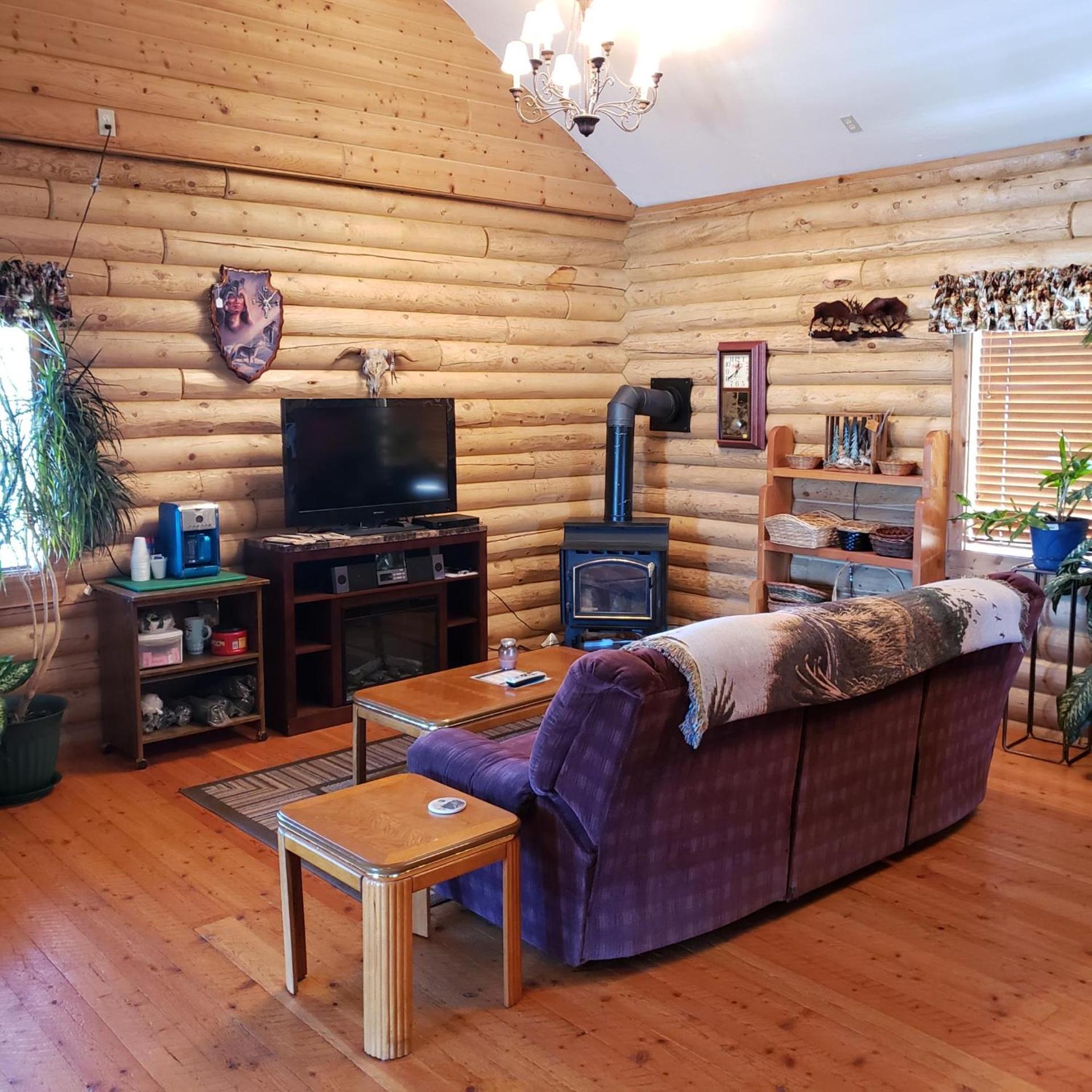 Wolf Den Log Cabin Motel and RV Park photo 27